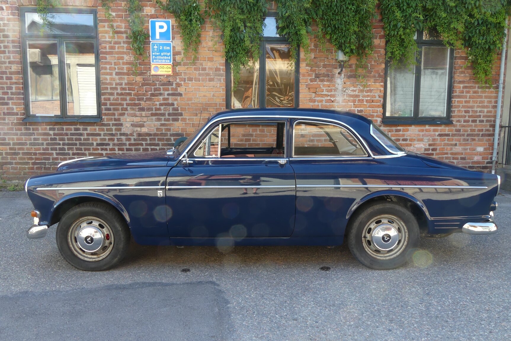 Exterior image of 1965 Volvo Amazon