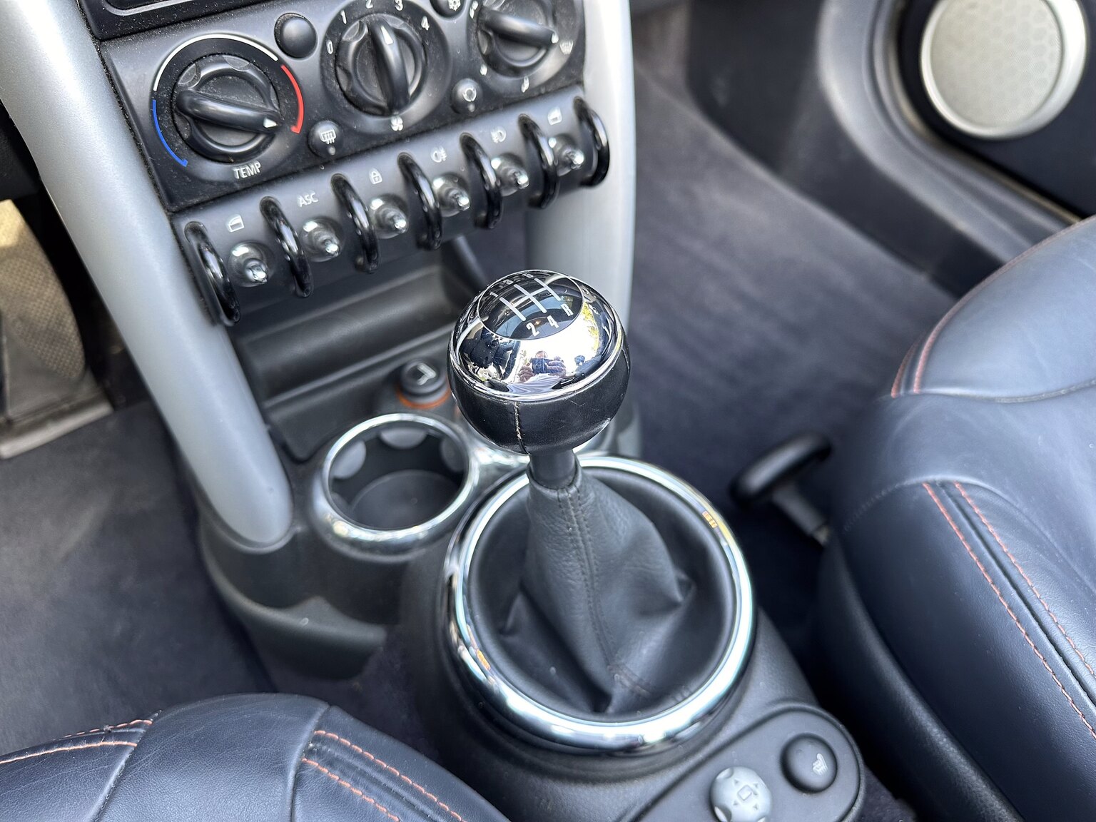 Innenraumfoto von 2004 Mini Cooper Convertible