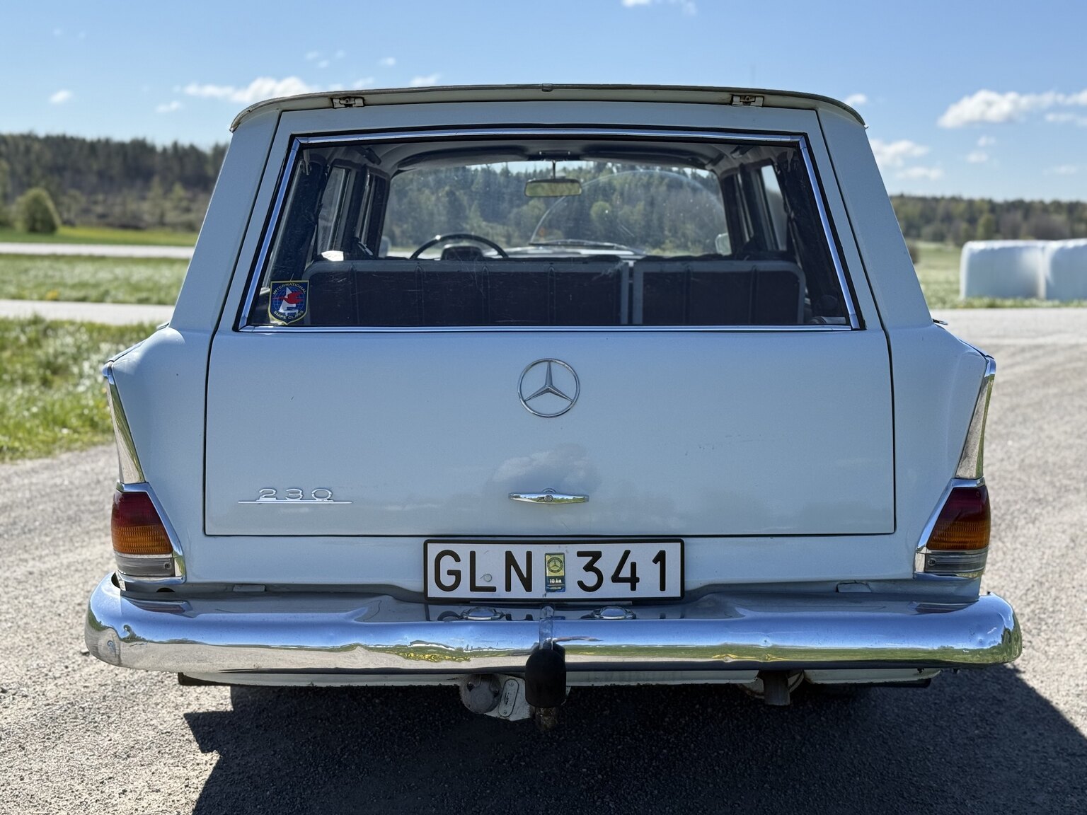 Exterior image of 1967 Mercedes-Benz 230 Safari