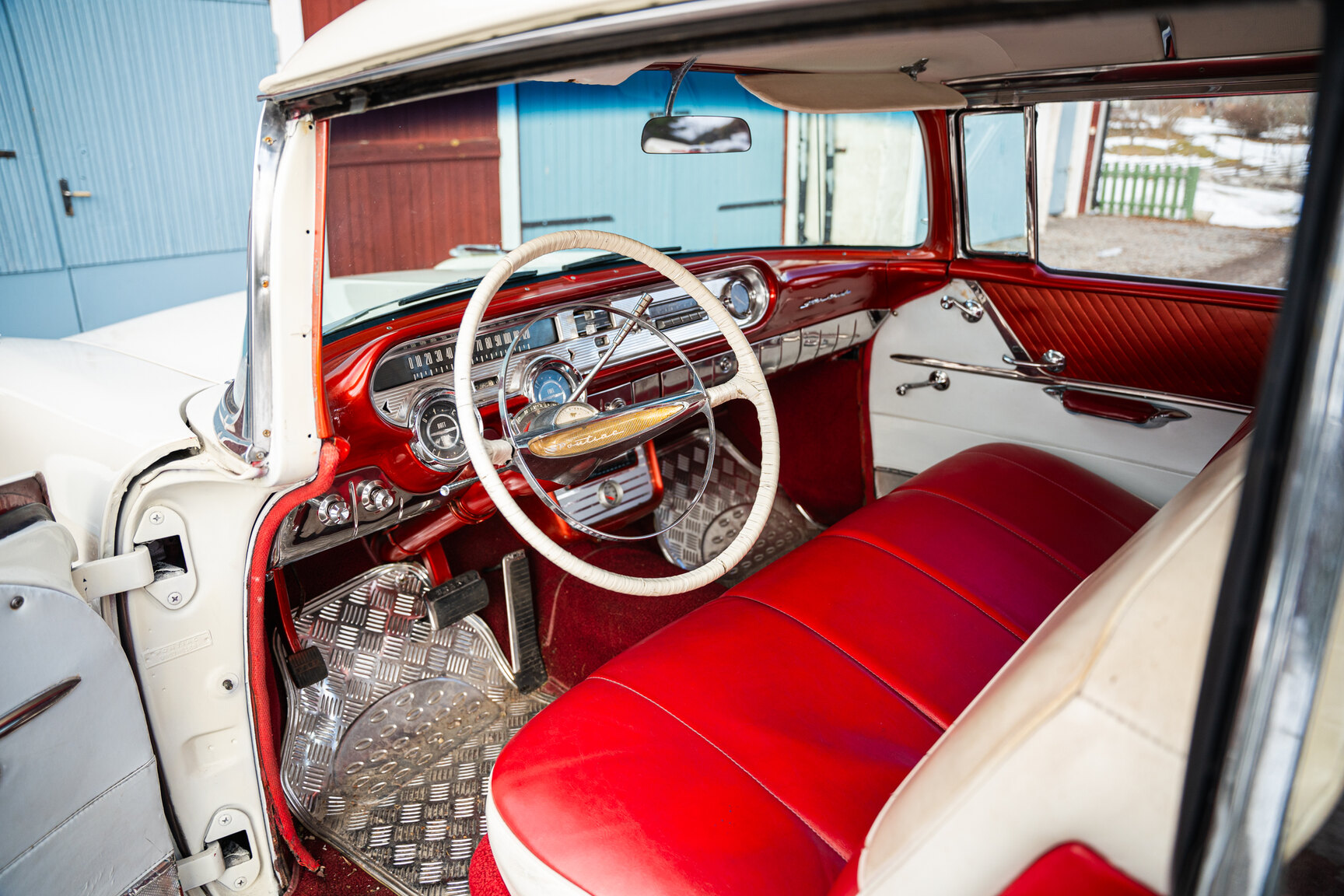 Interior image of 1957 Pontiac Star Chief