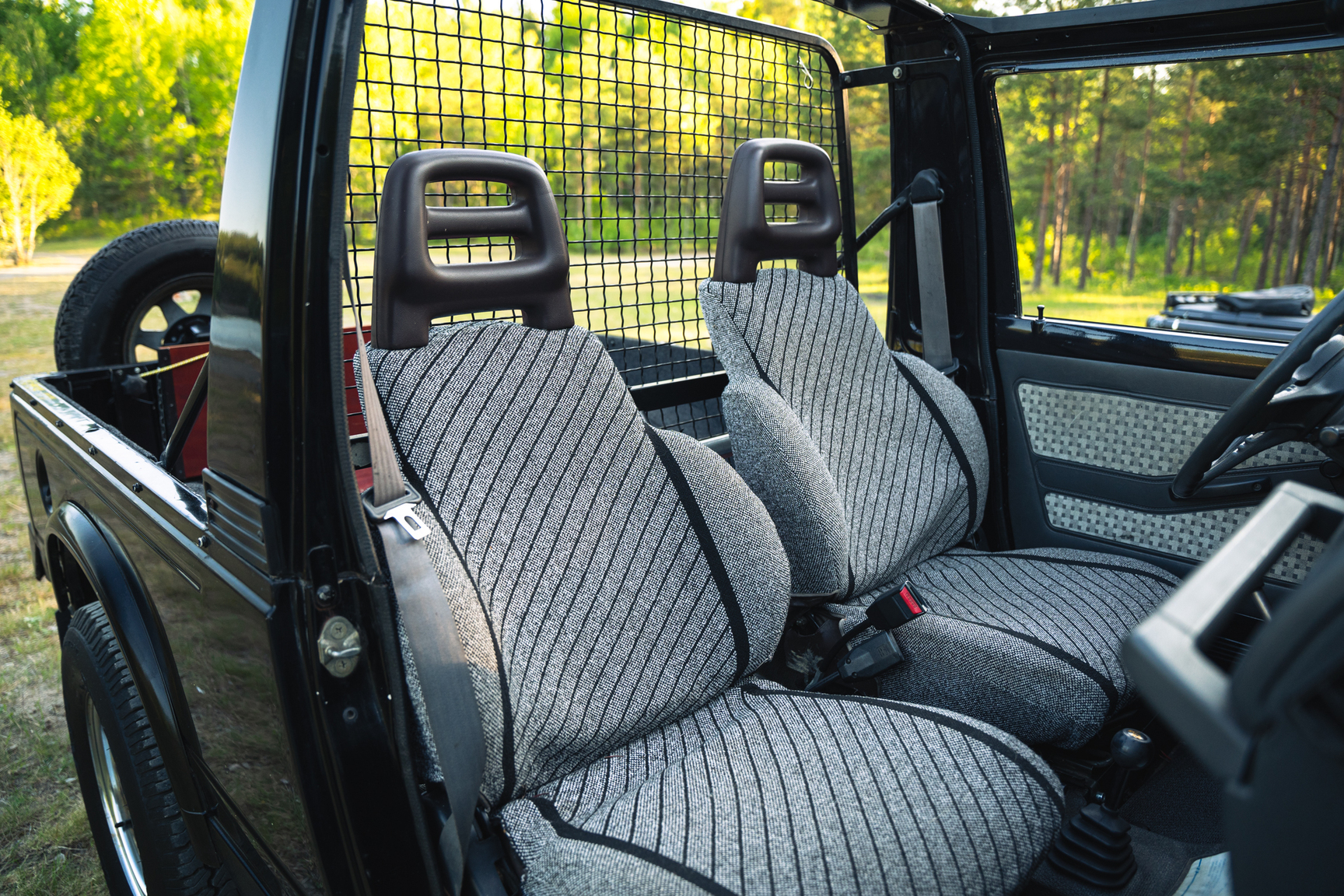 Interior image of 1987 Suzuki SJ413 long