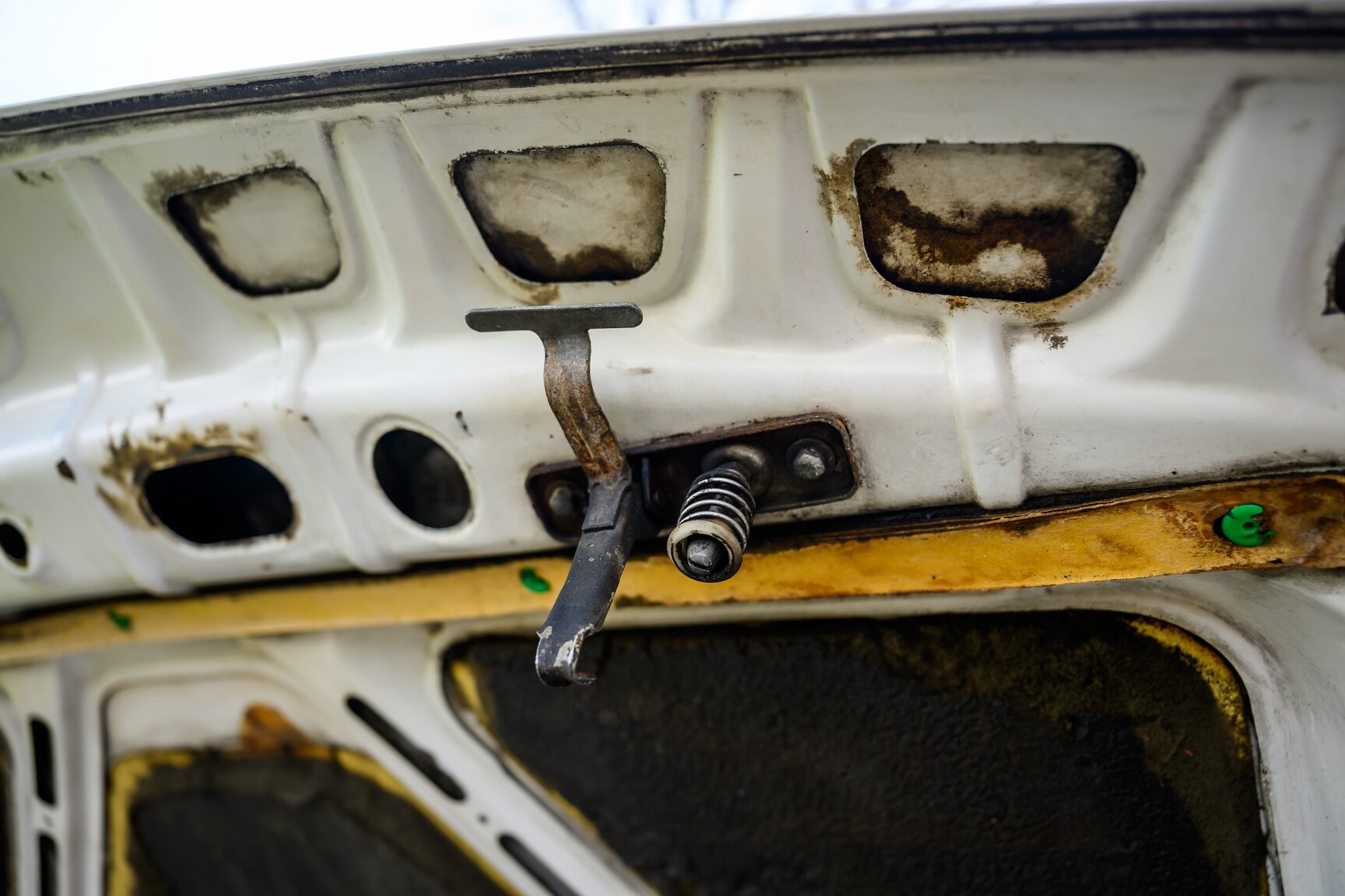 Image of 1986 BMW 520i mechanics