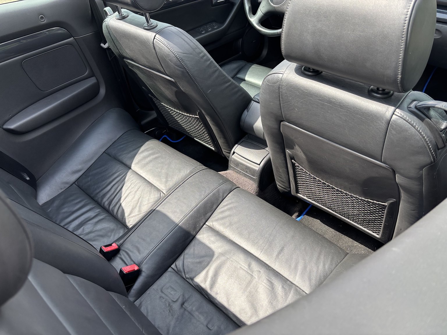 Interior image of 2003 Audi A4 Cabriolet 2.4 V6 Multitronic