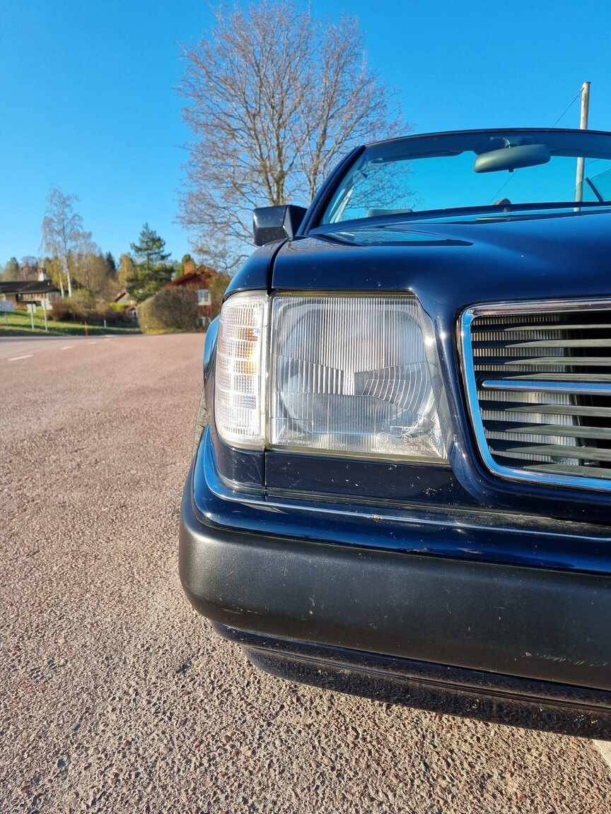 Exteriörbild på 1993 Mercedes-Benz 300 CE Cabriolet