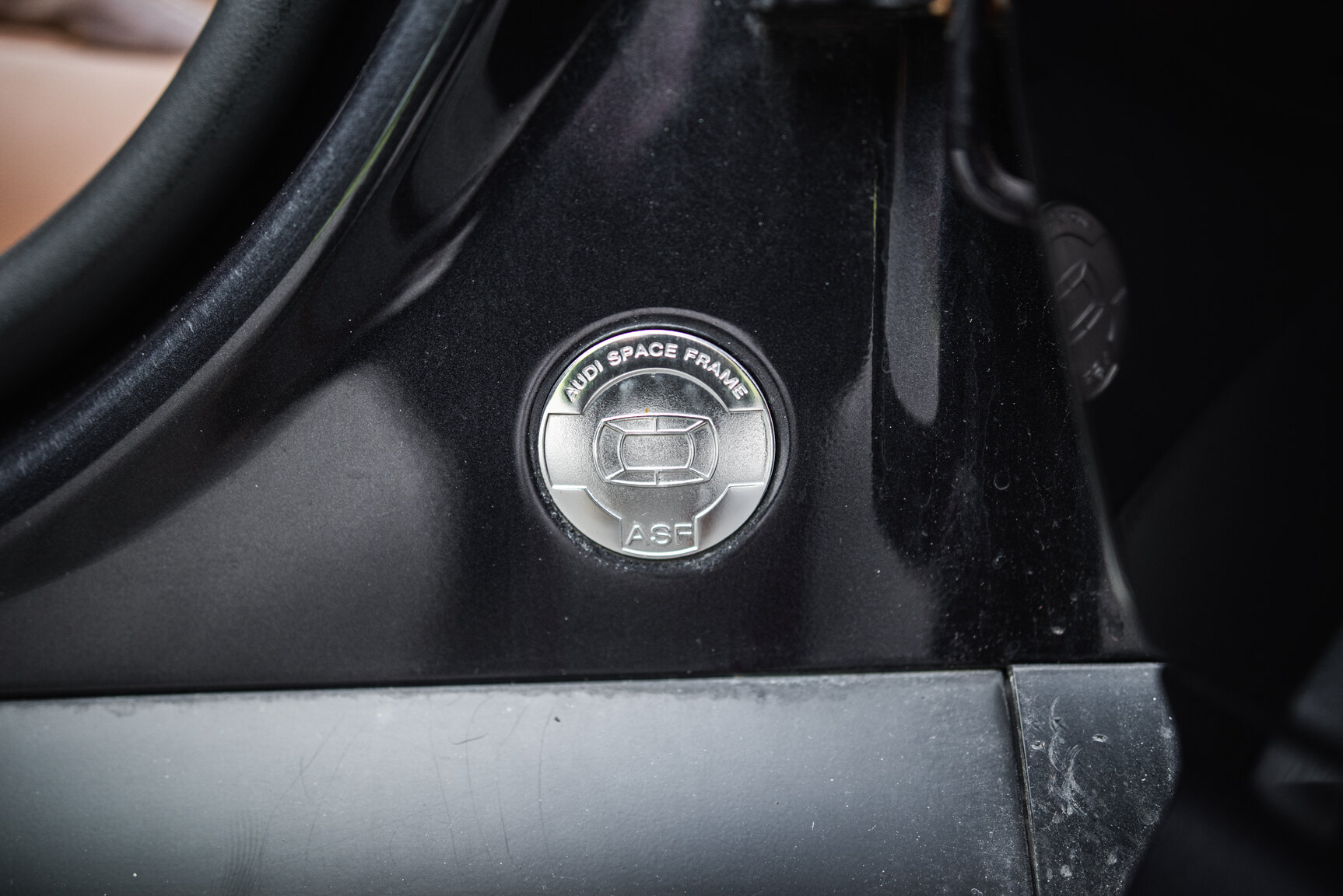 Interior image of 2009 Audi S8 5.2 V10 FSI Quattro