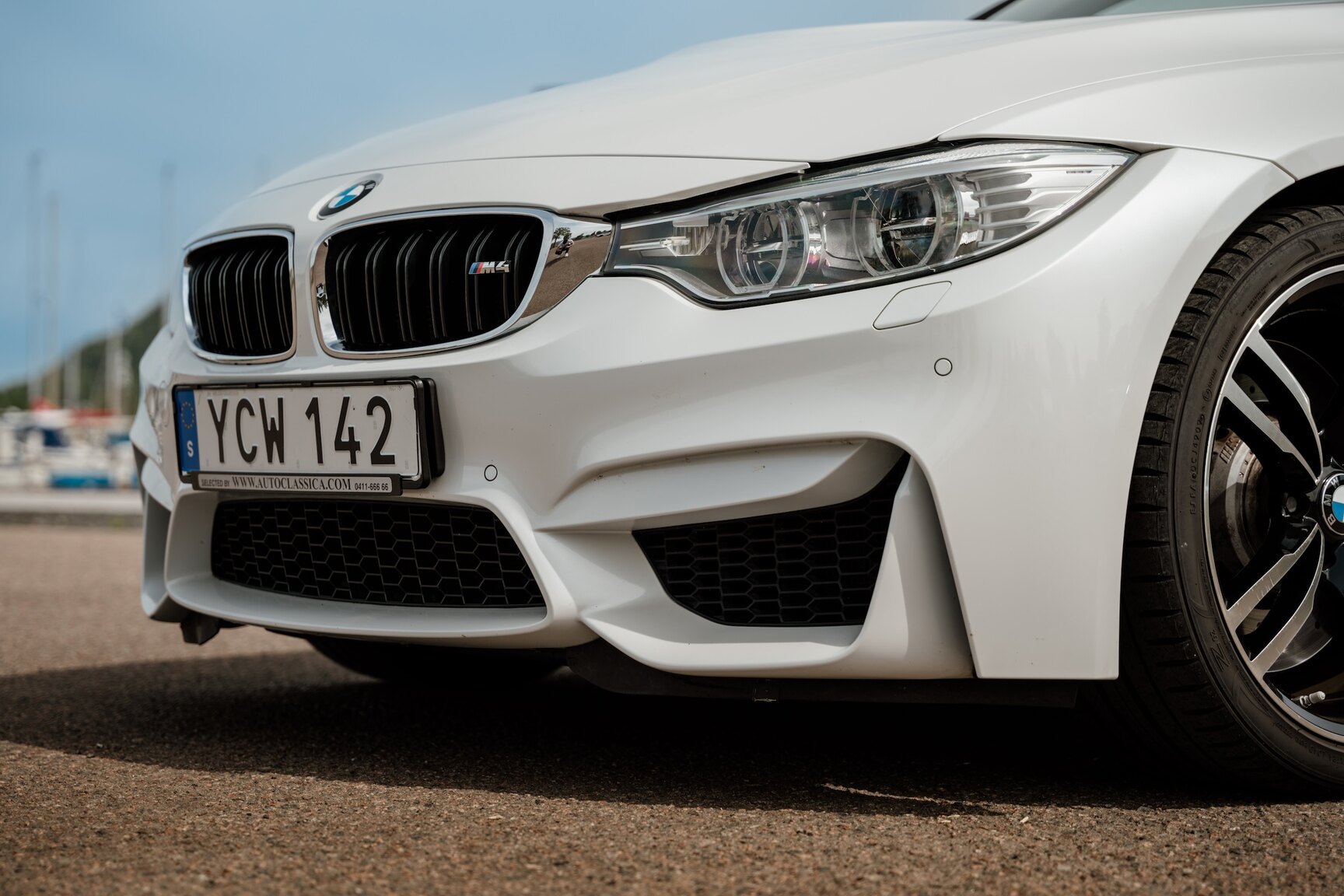 Exteriörbild på 2015 BMW M4 Cabriolet