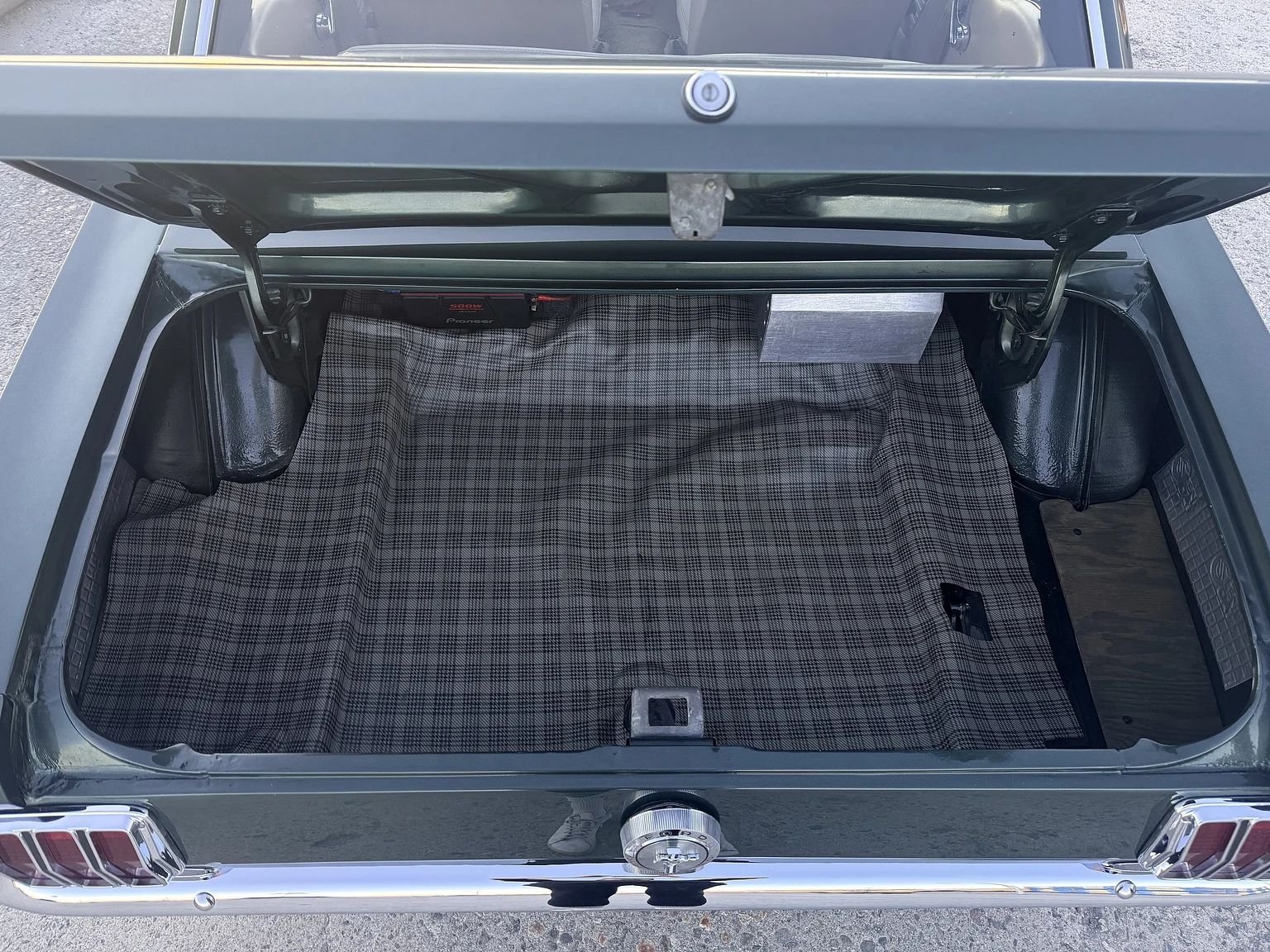 Interior image of 1966 Ford Mustang HT - Protouring / Supercharged (33)