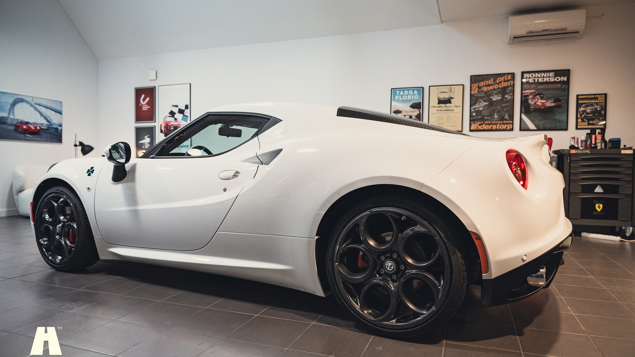 Aussenfoto 2016 Alfa Romeo 4C (4)