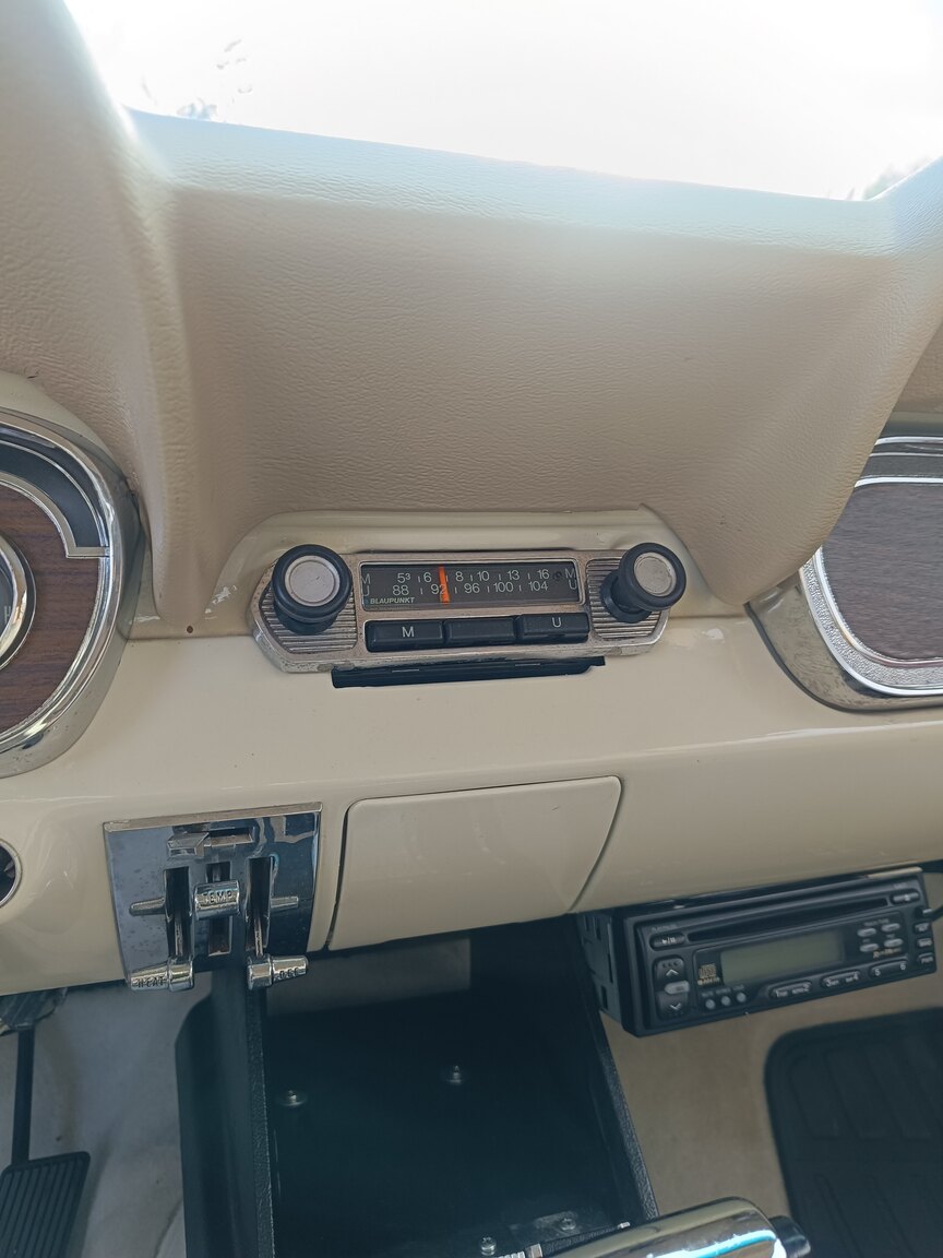 Interior image of 1966 Ford Mustang Hardtop 3.3 