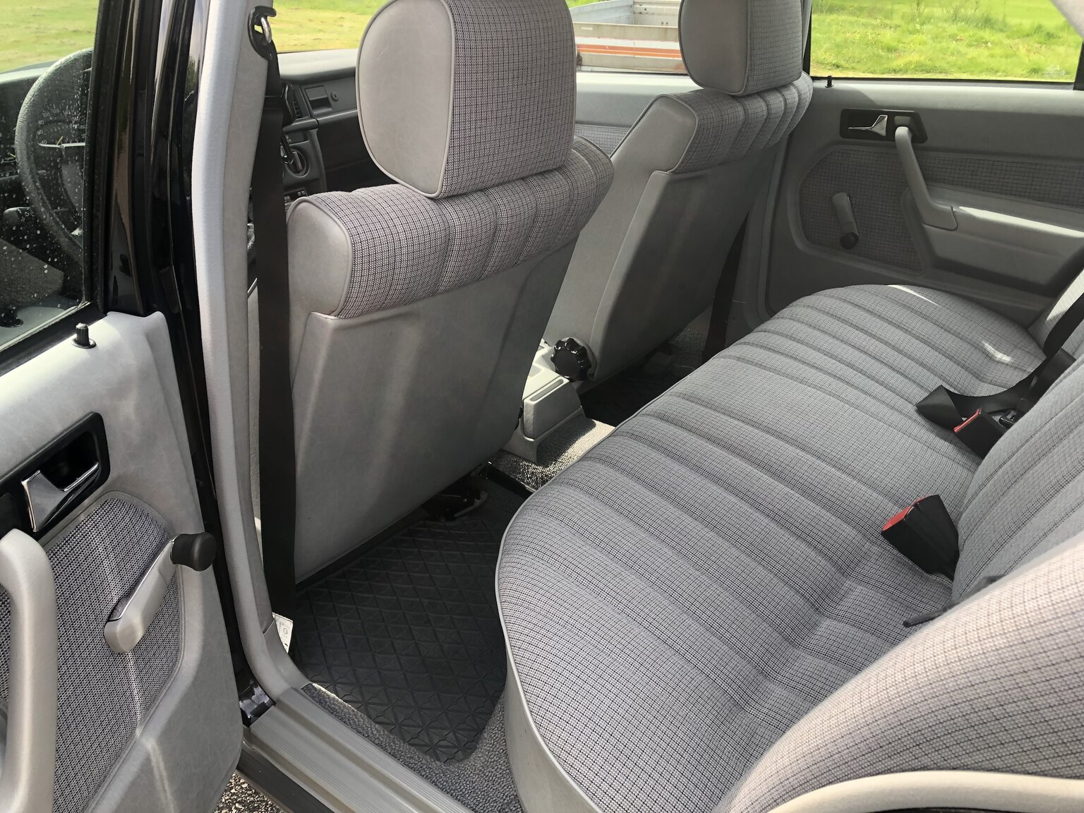Interiörbild 1986 Mercedes-Benz 190E