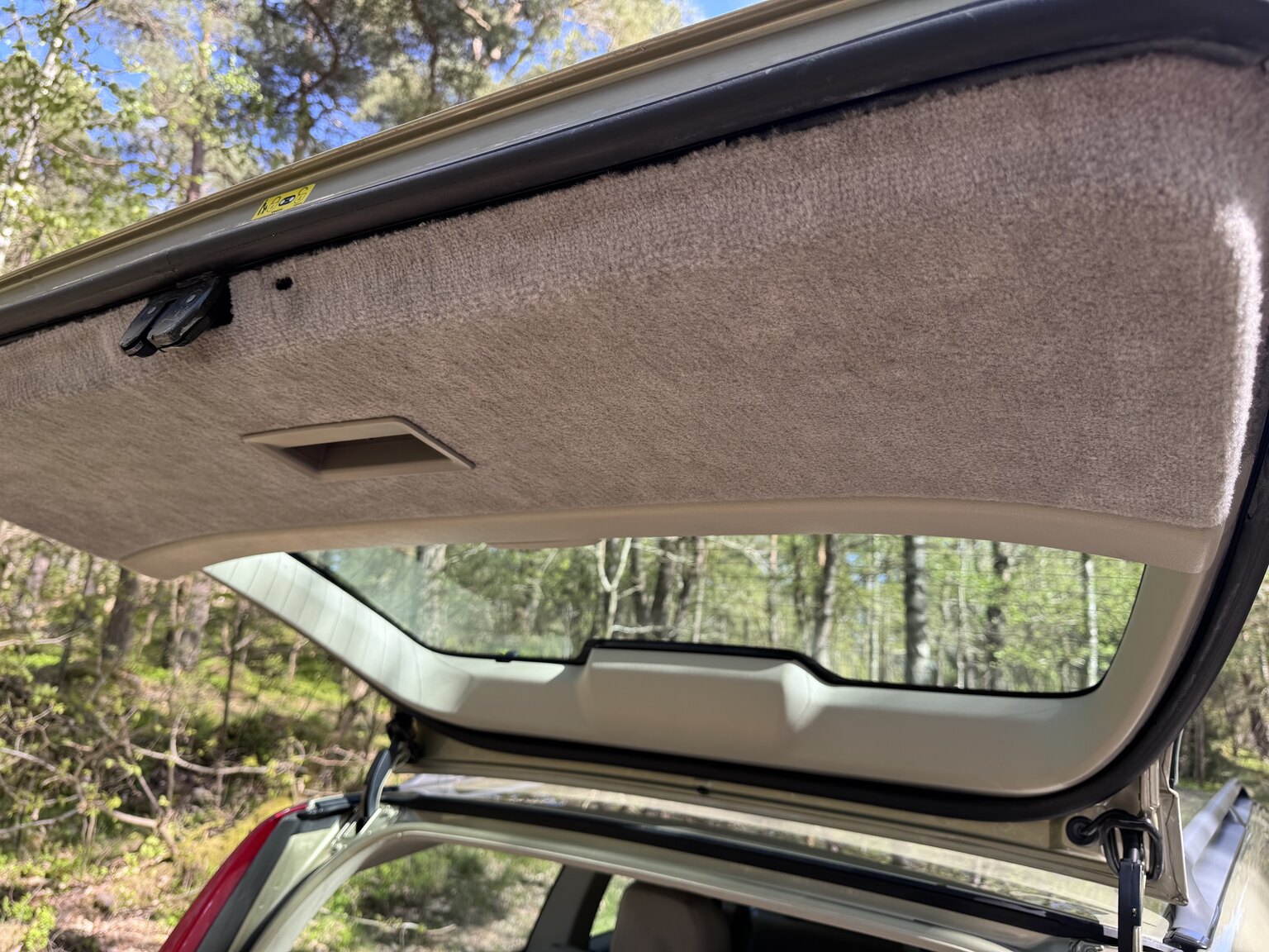 Interior image of 1999 Volvo V70 2.5