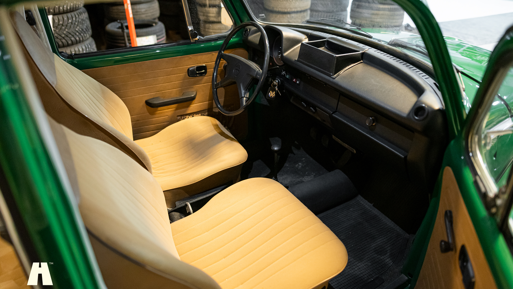 Interiörbild 1973 Volkswagen Beetle 1303 S