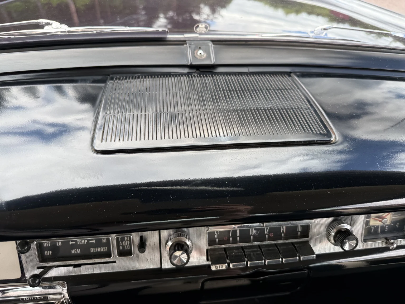 Interiörbild 1957 Ford Fairlane 500 Hardtop Cabriolet (21)