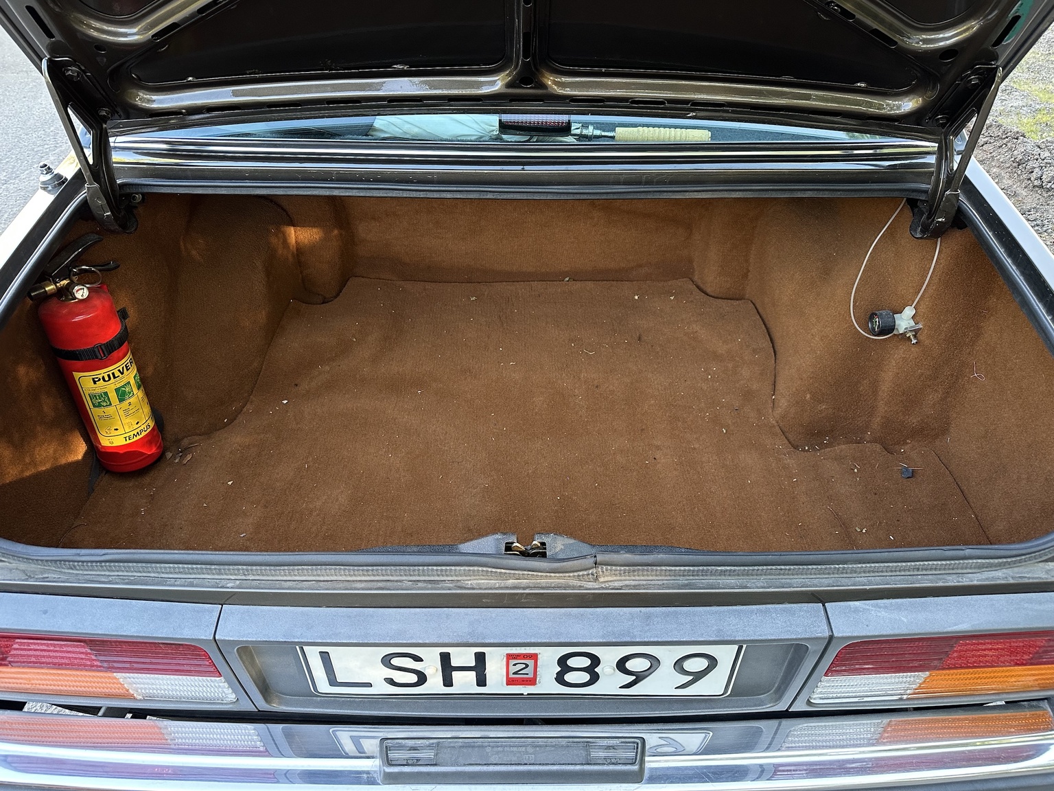 Interior image of 1984 Alfa Romeo Alfetta 2000