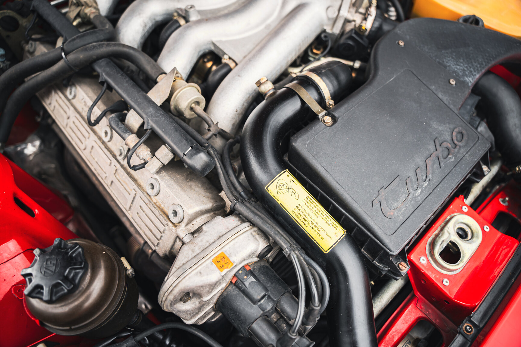 Image of 1990 Porsche 944 Turbo mechanics