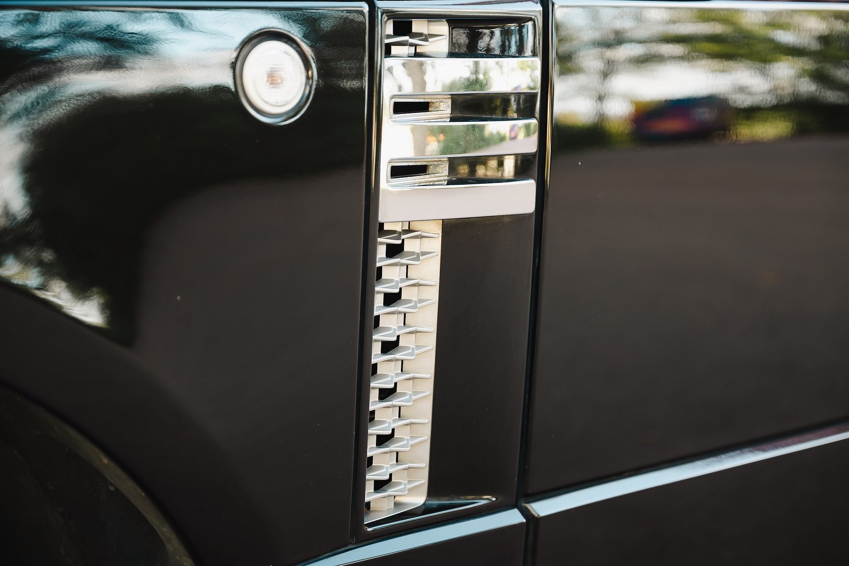 Exterior image of 2012 Range Rover 4.4 TDV8 Westminster 