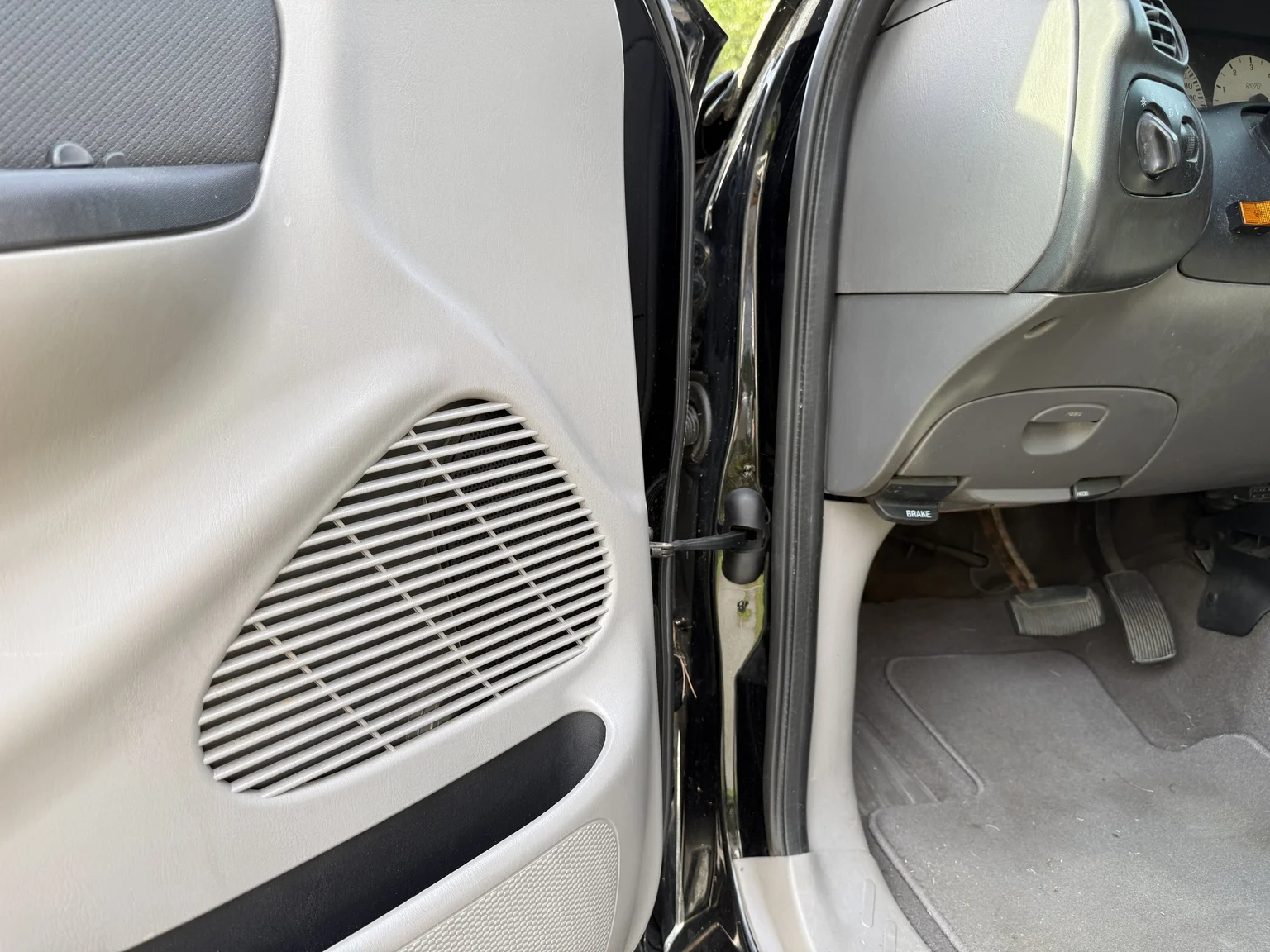 Innenraumfoto von 2002 Ford F-150 SVT Lightning (7)