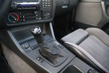 Interior image of 1989 BMW 325i