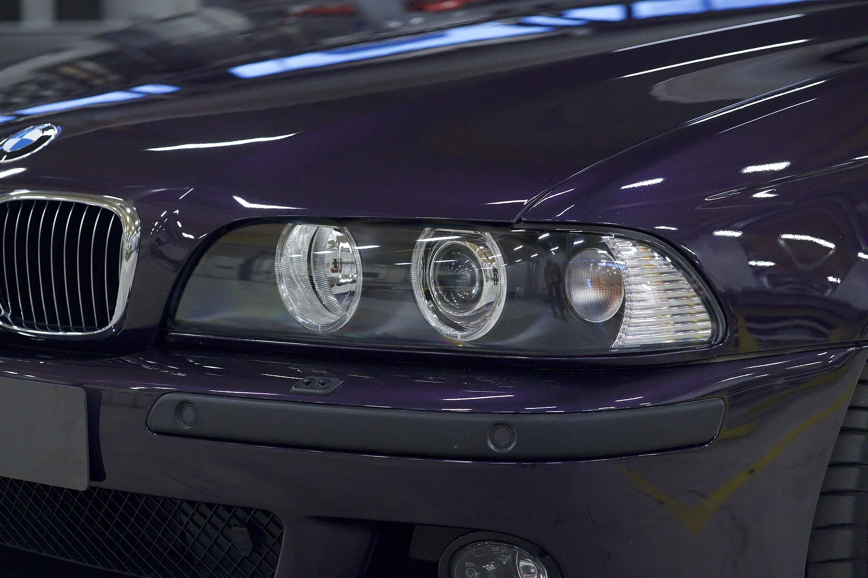 Exteriörbild på 2002 BMW M5 E39 (36)