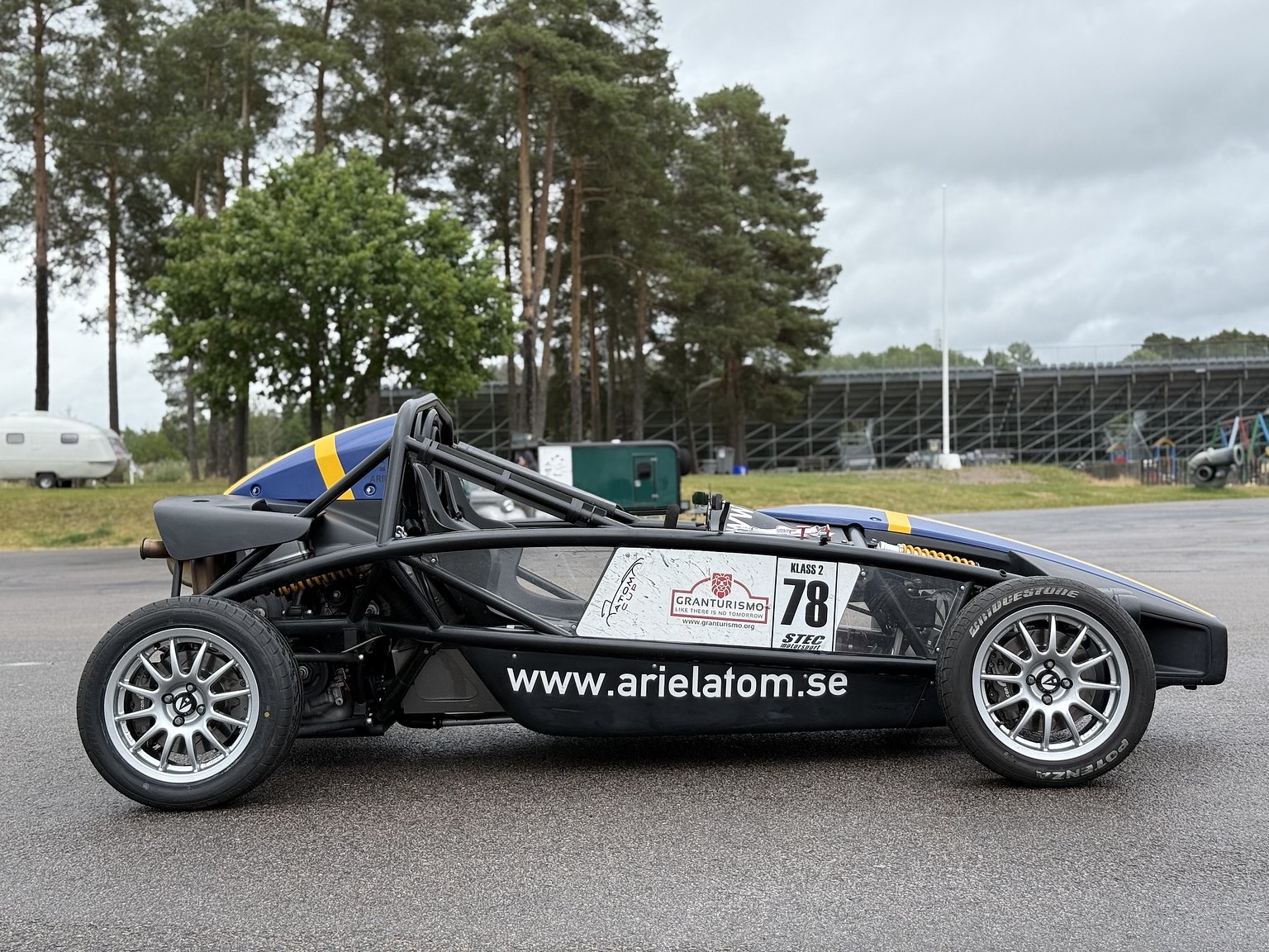 Exterior image of 2016 Ariel Atom 3.5 Cup