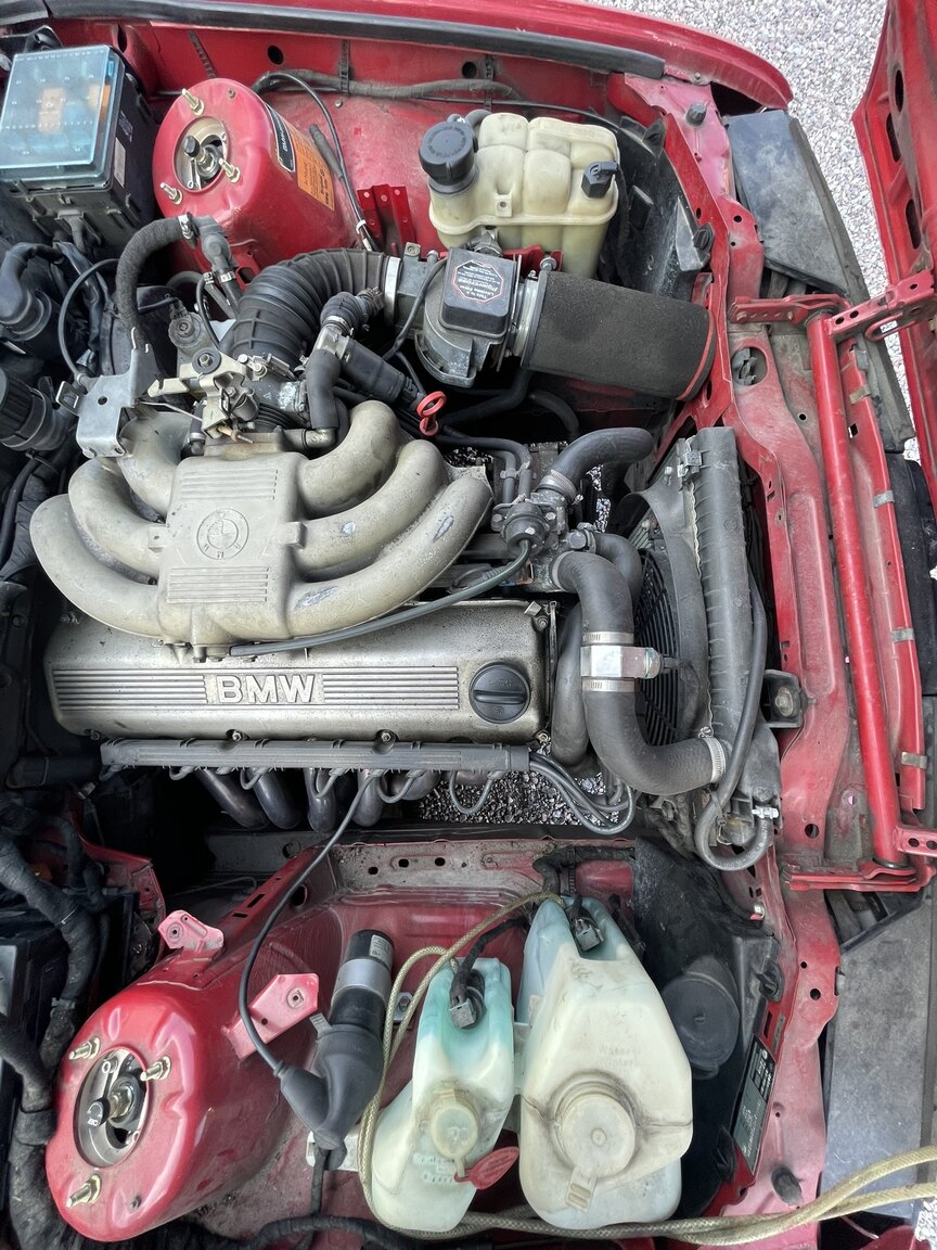1987 BMW 320i, Mekanik