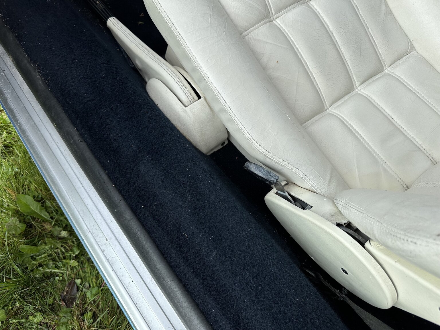 Innenraumfoto von 1986 Ferrari 328 GTS