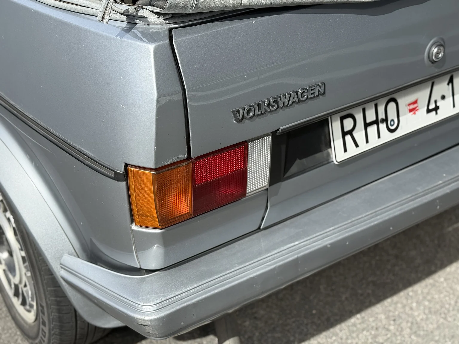 Exteriörbild på 1987 VW Golf Cabriolet (22)