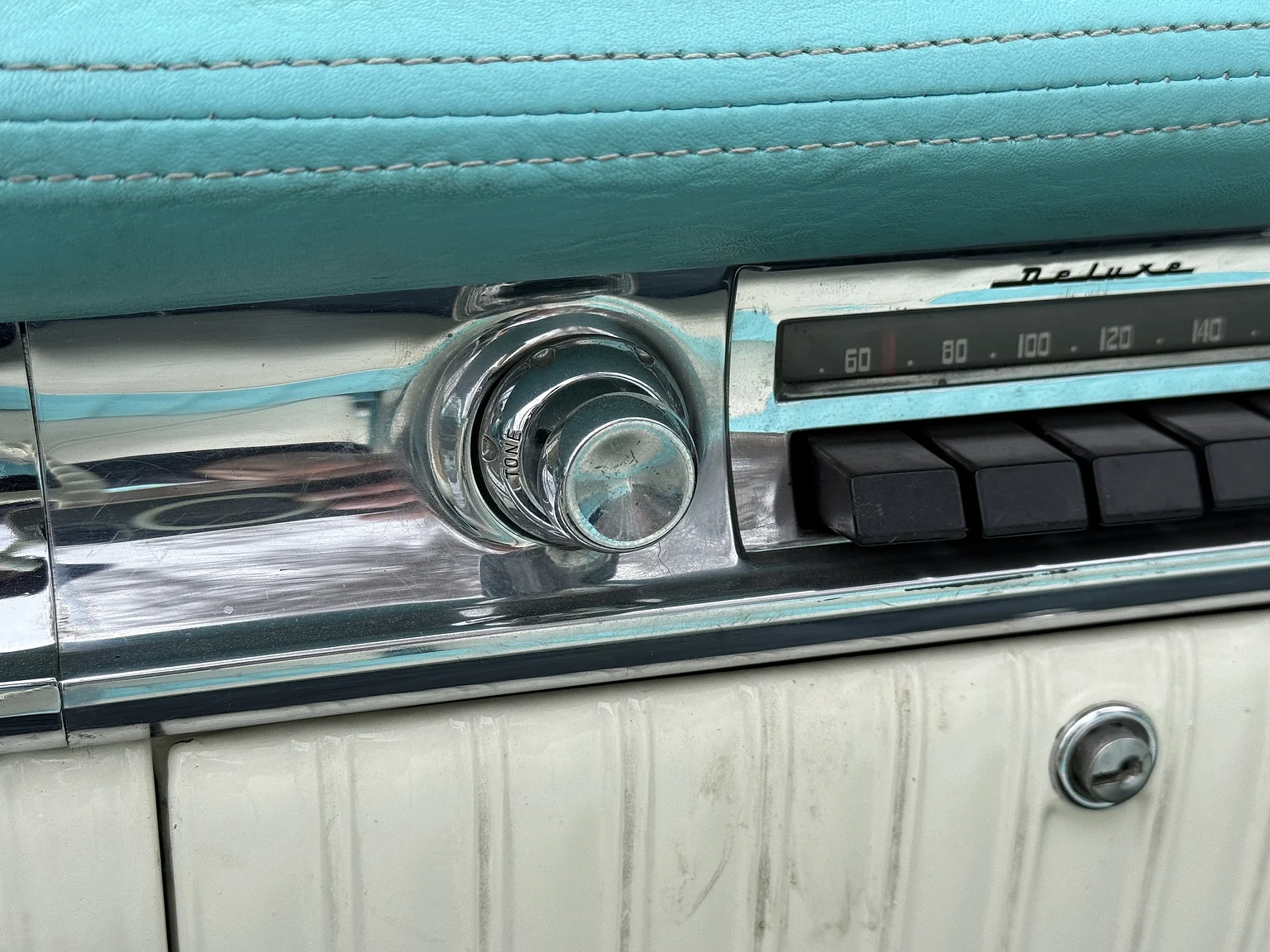 Innenraumfoto von 1955 Oldsmobile Super 88 (13)