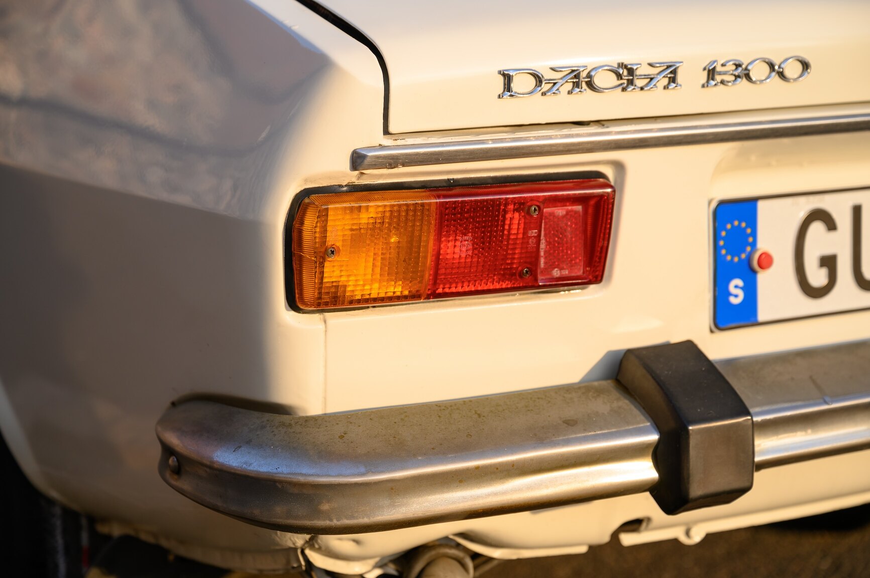 Exteriörbild på 1978 DACIA 1300