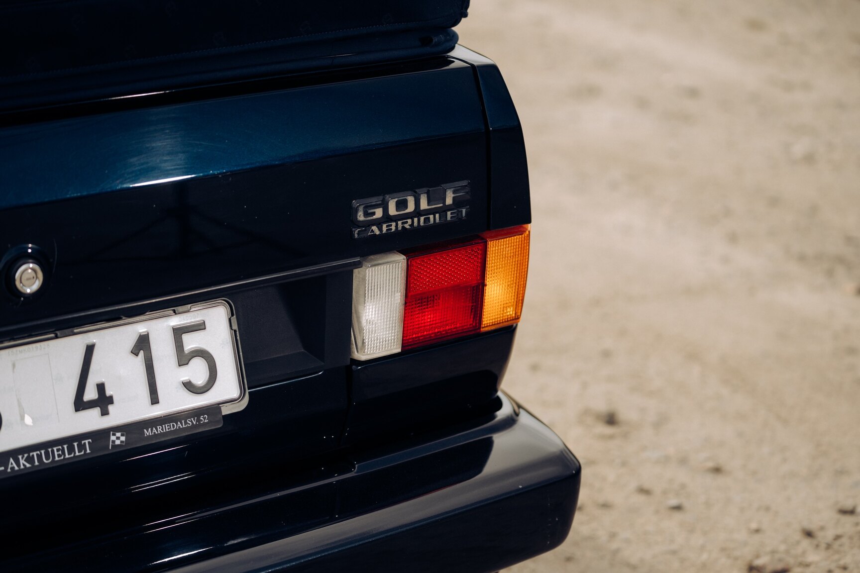 Exterior image of 1991 VW Golf Cabriolet "Etienne Aigner Edition"