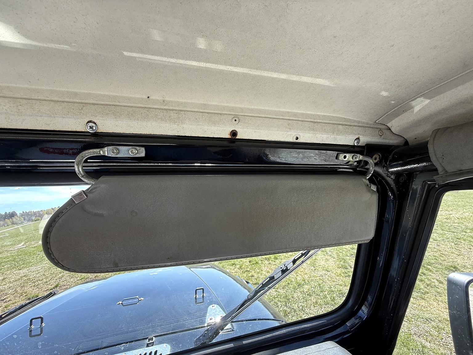 Exteriörbild på 1990 Jeep Wrangler Islander (93)