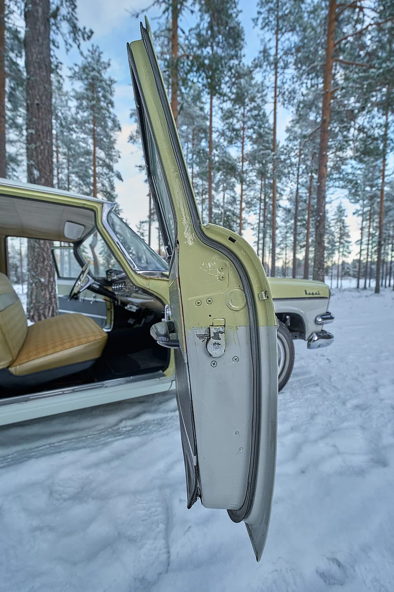 Interior image of 1957 Dodge Royal (6)