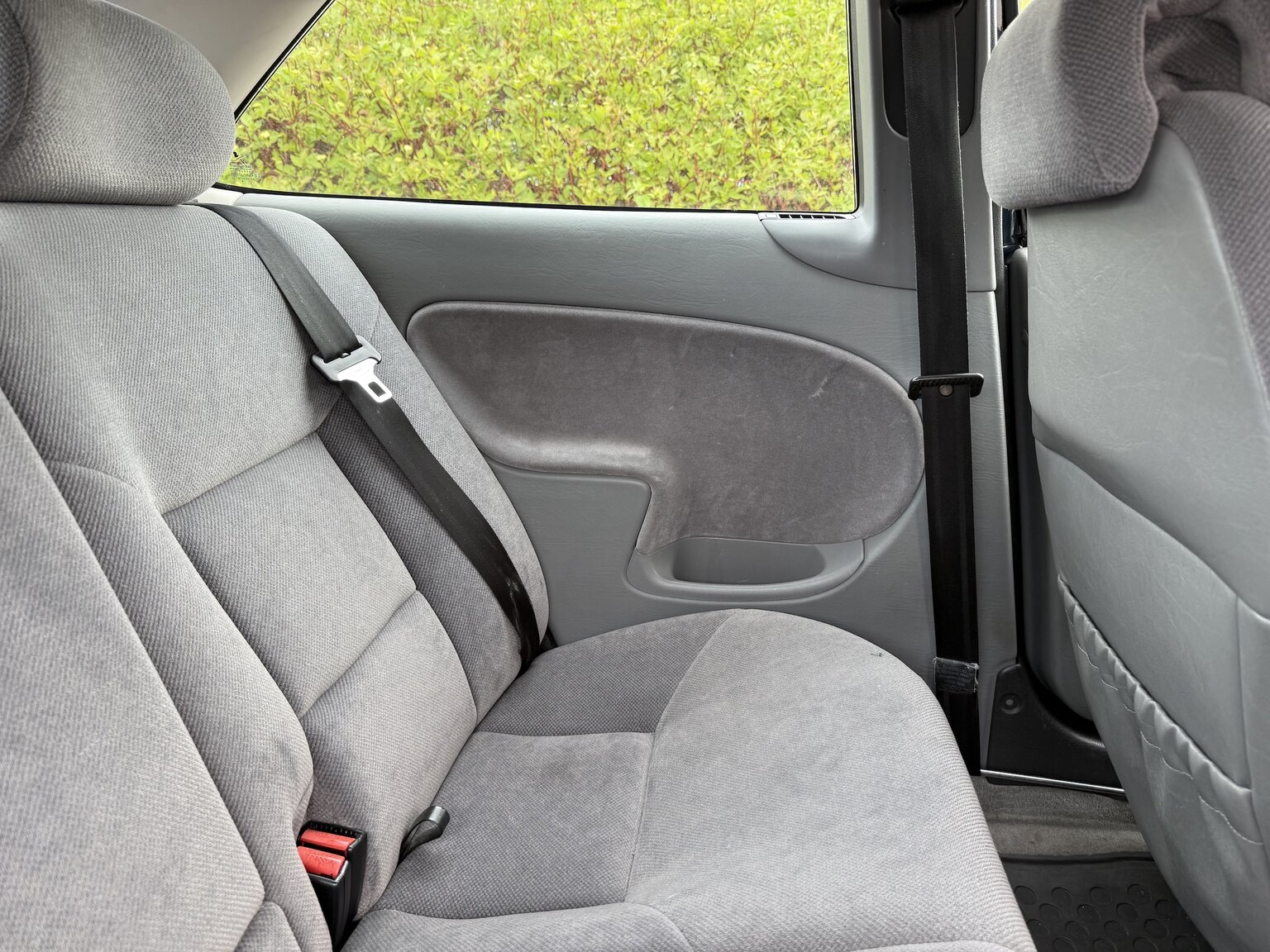 Interior image of 1997 SAAB 900