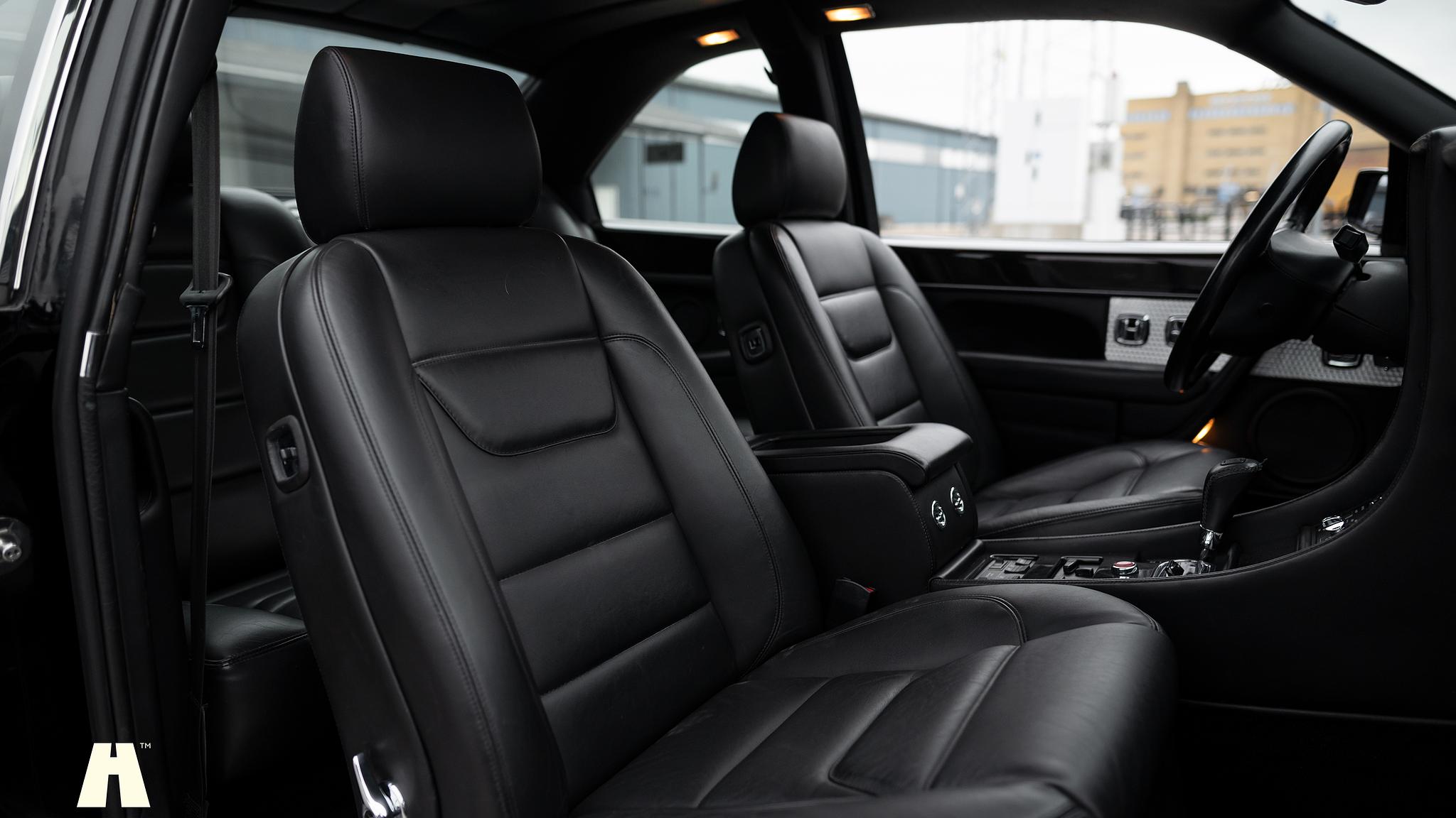 Innenraumfoto von 1997 Bentley Continental T (10)