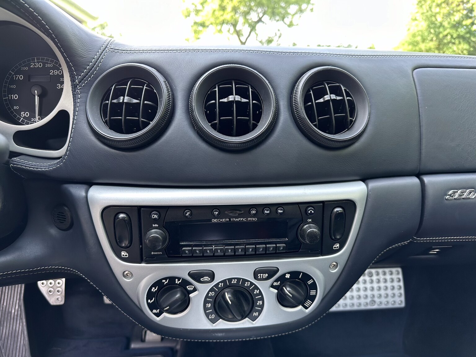 Interior image of 2001 Ferrari 360 Modena V8 Manual (11)