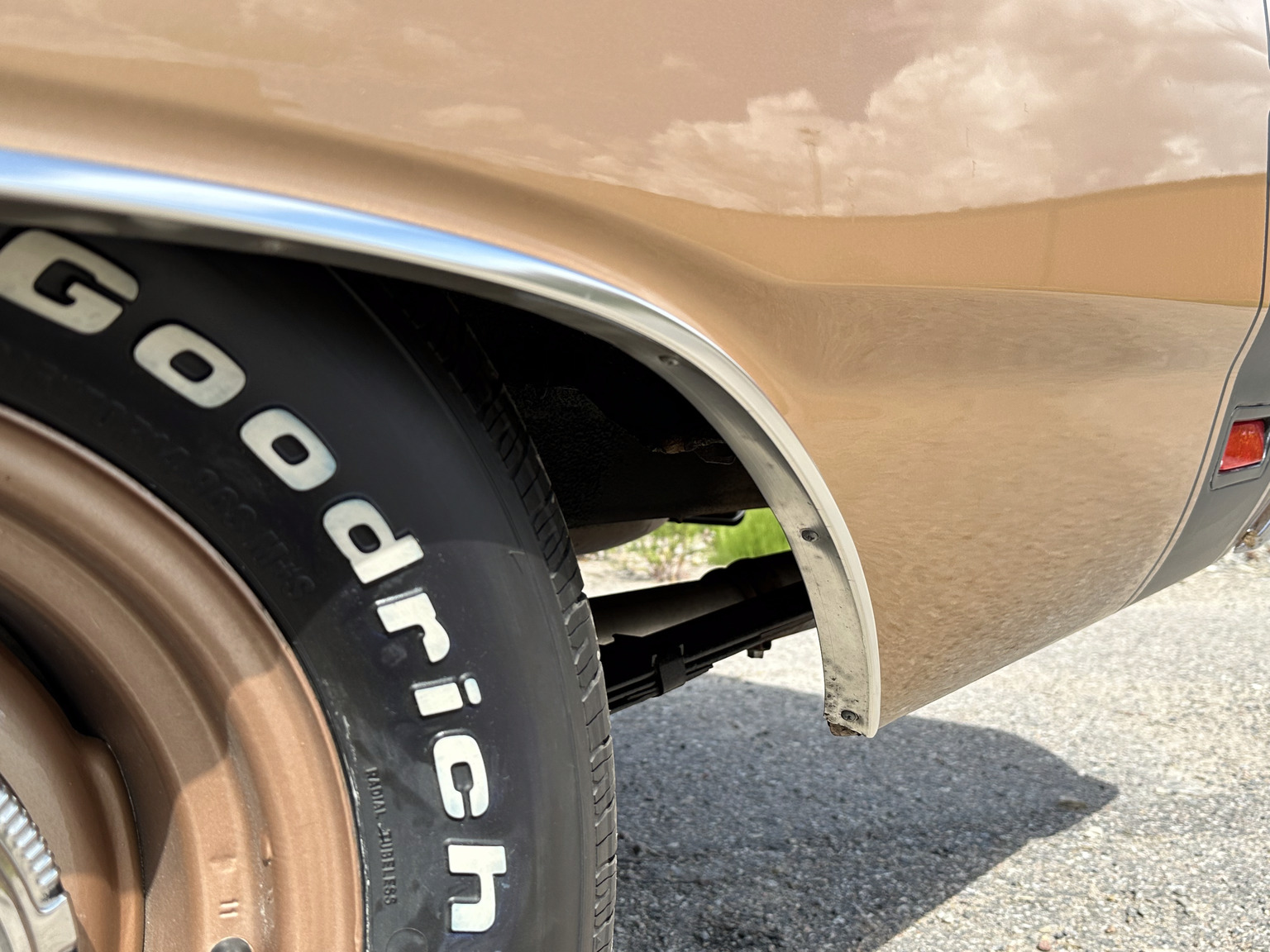 Exteriörbild på 1969 Dodge Dart Swinger 340 (29)