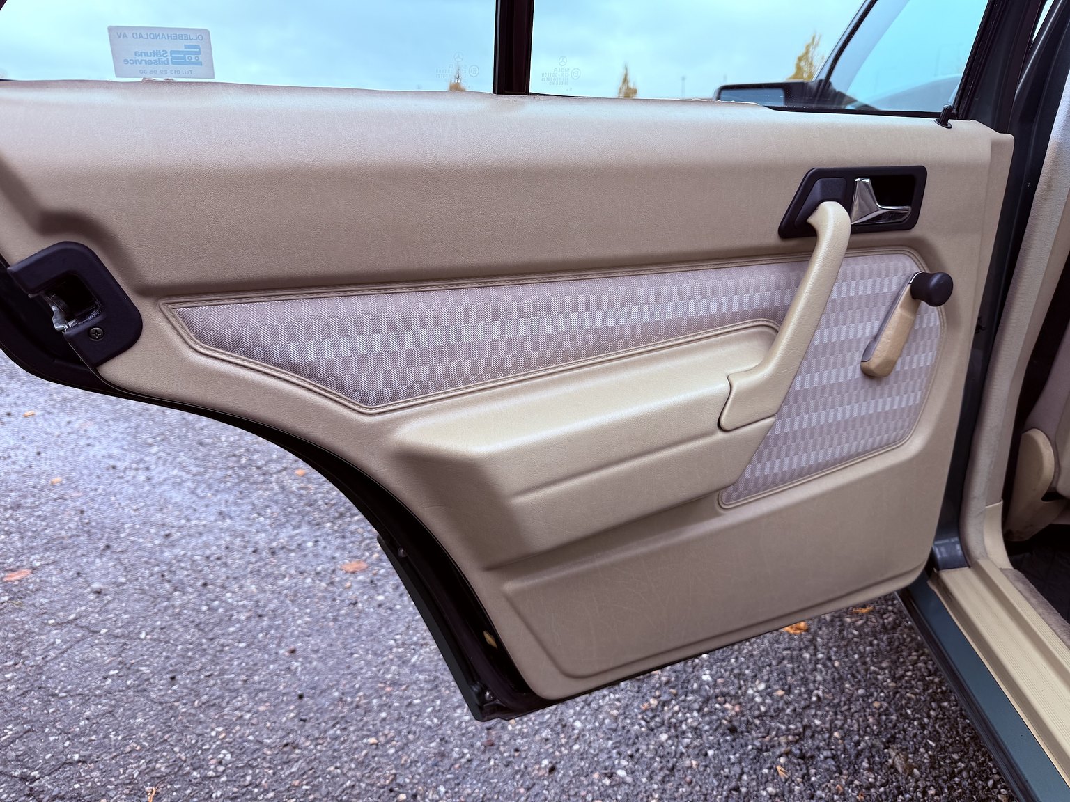 Interiörbild 1989 Mercedes-Benz 190 E