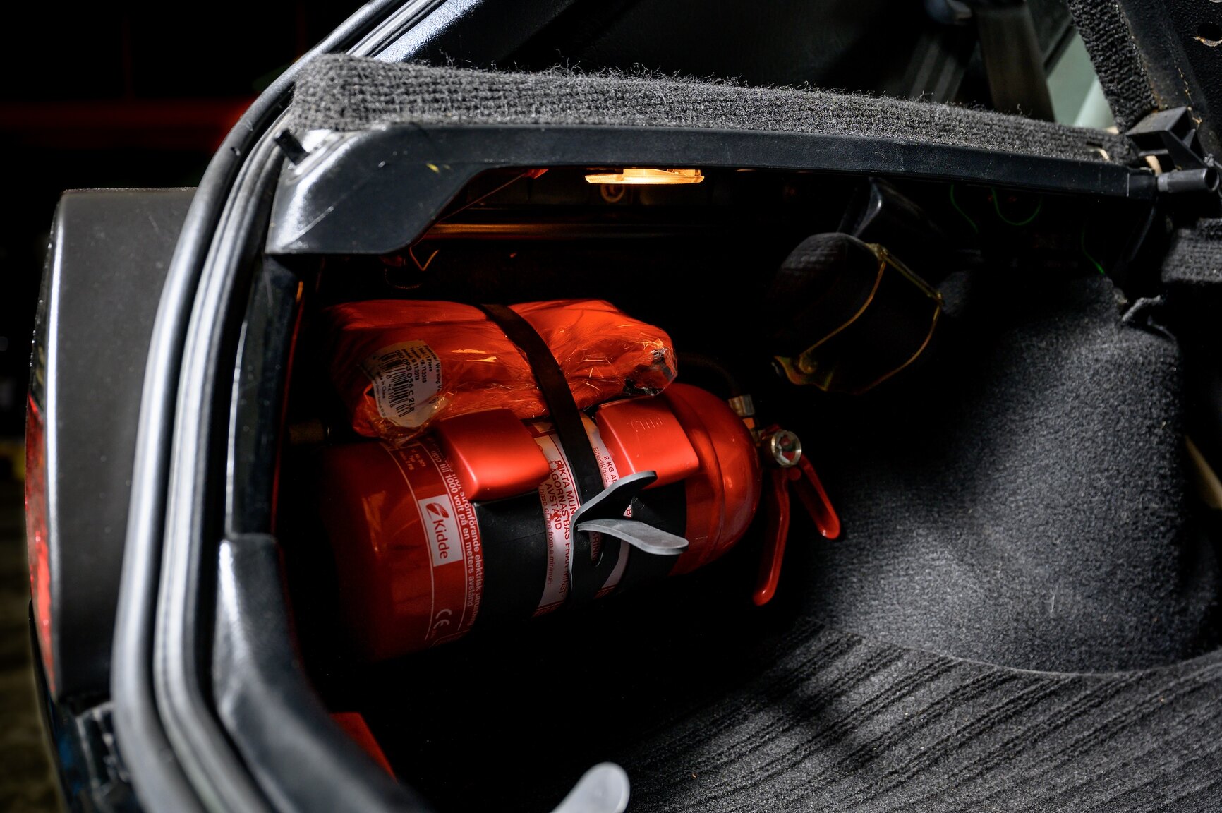 Interior image of 1991 Volkswagen Golf Country Chrome Edition (32)