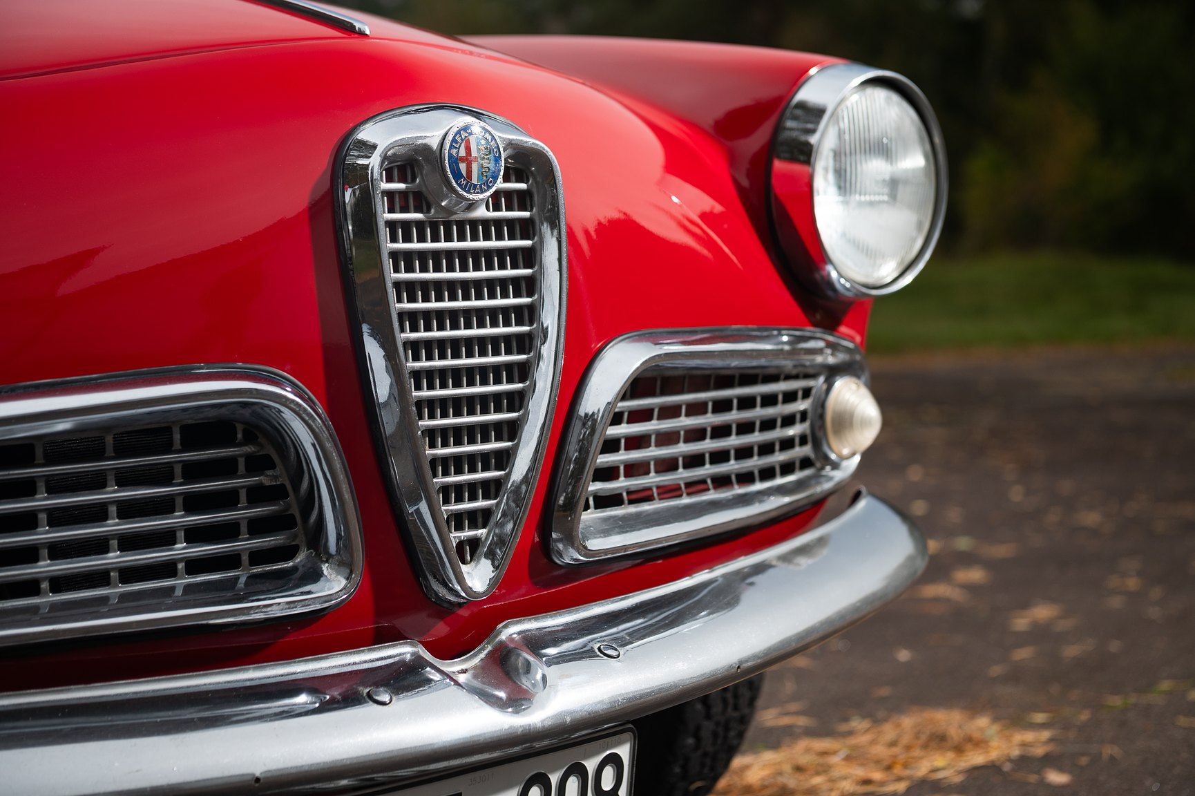 Exterior image of 1962 Alfa Romeo Giulia Sprint 1600