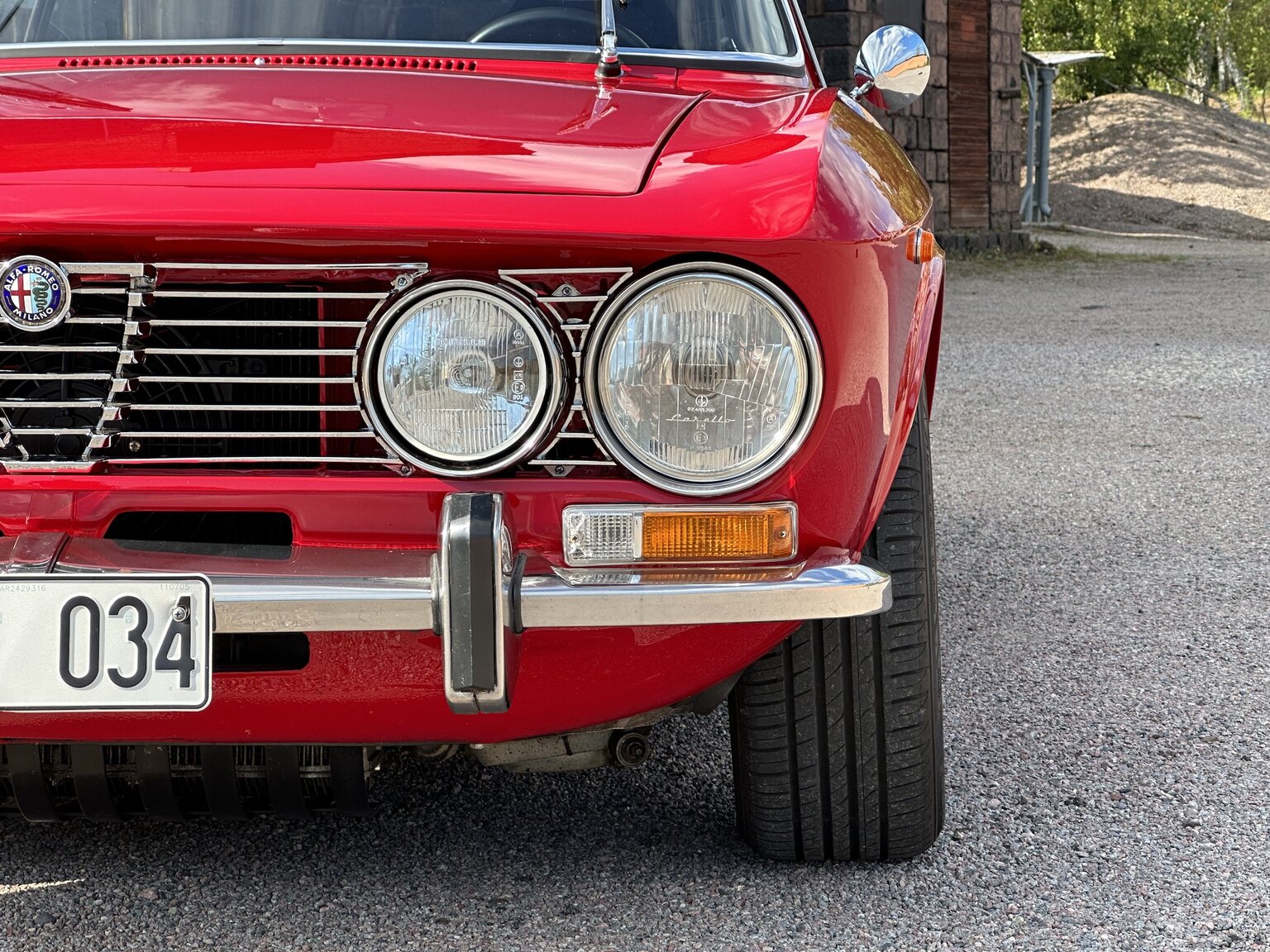 Exteriörbild på 1972 Alfa Romeo 2000 GTV Bertone Coupé