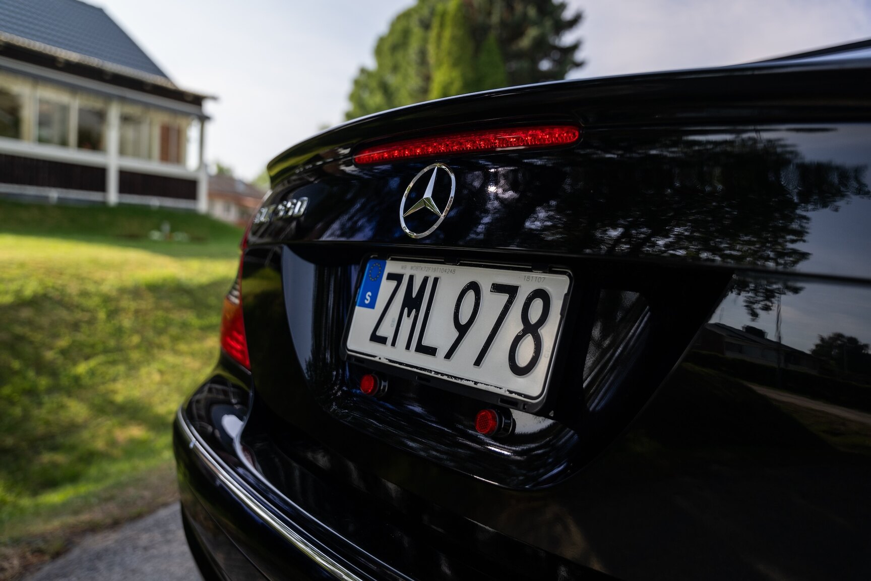 Exterior image of 2009 Mercedes-Benz CLK 550