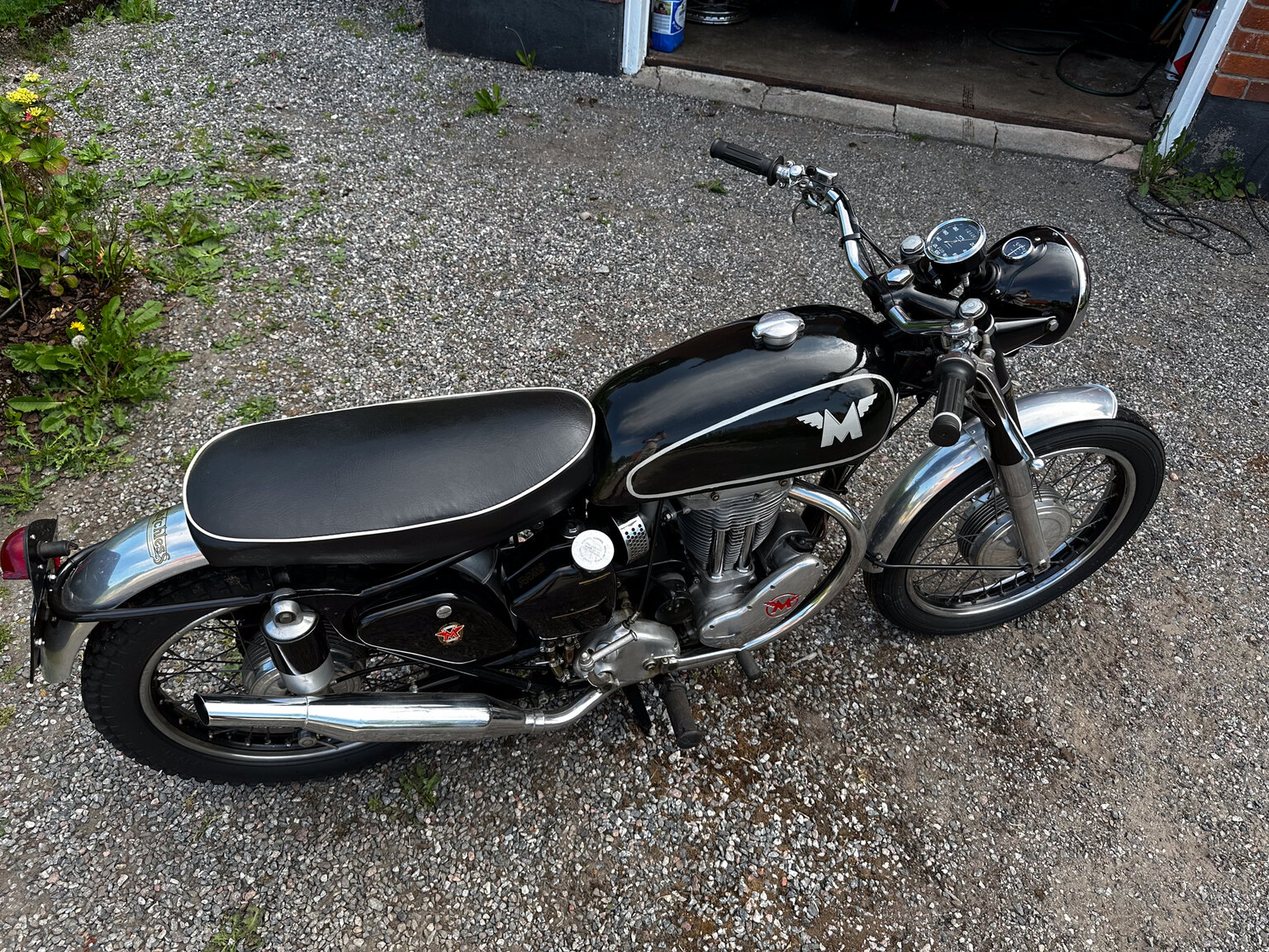 Exteriörbild på 1952 AJS 16MS 350cc Matchless-replica