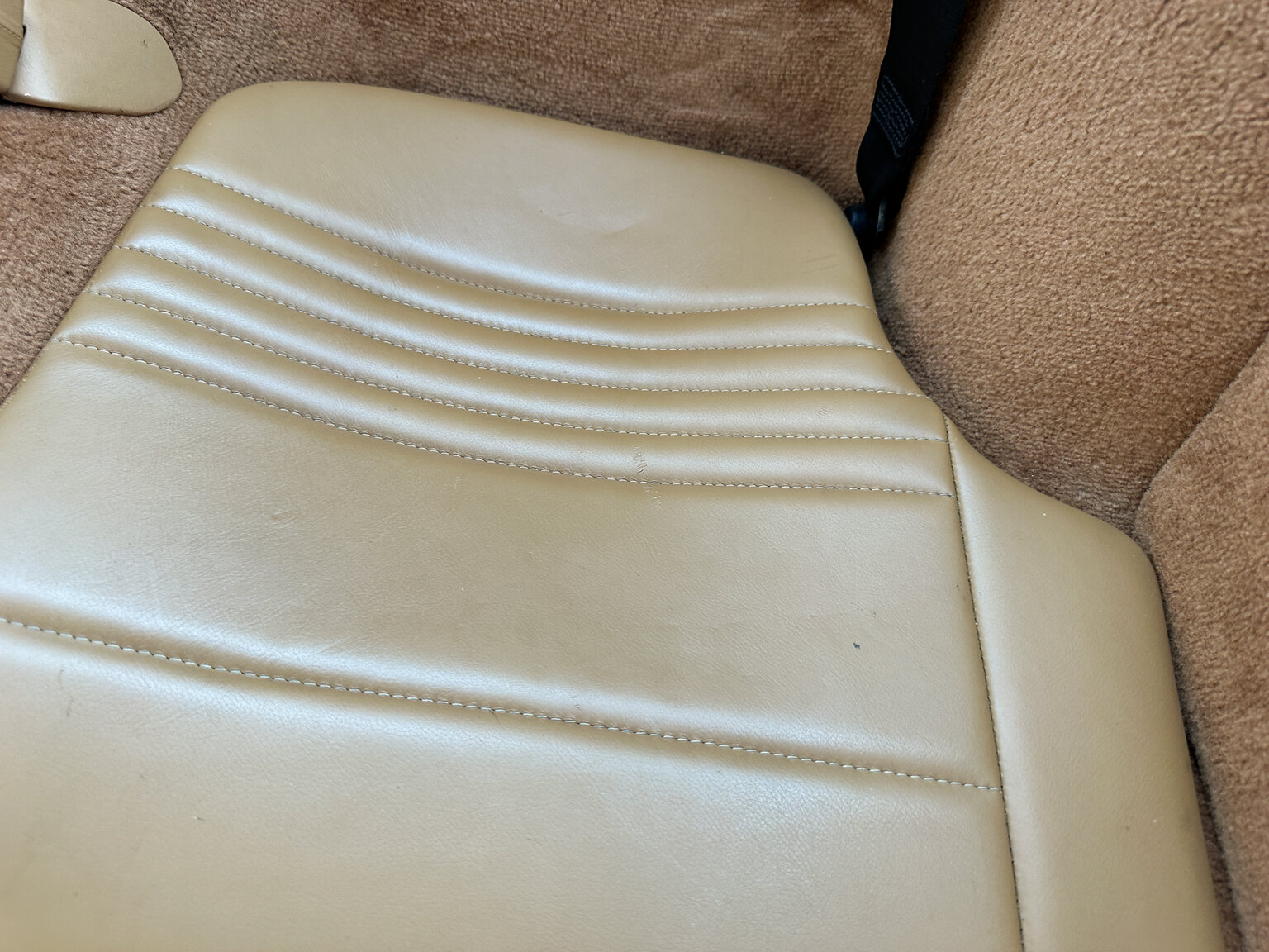 Interior image of 2004 Porsche 911 Carrera 4