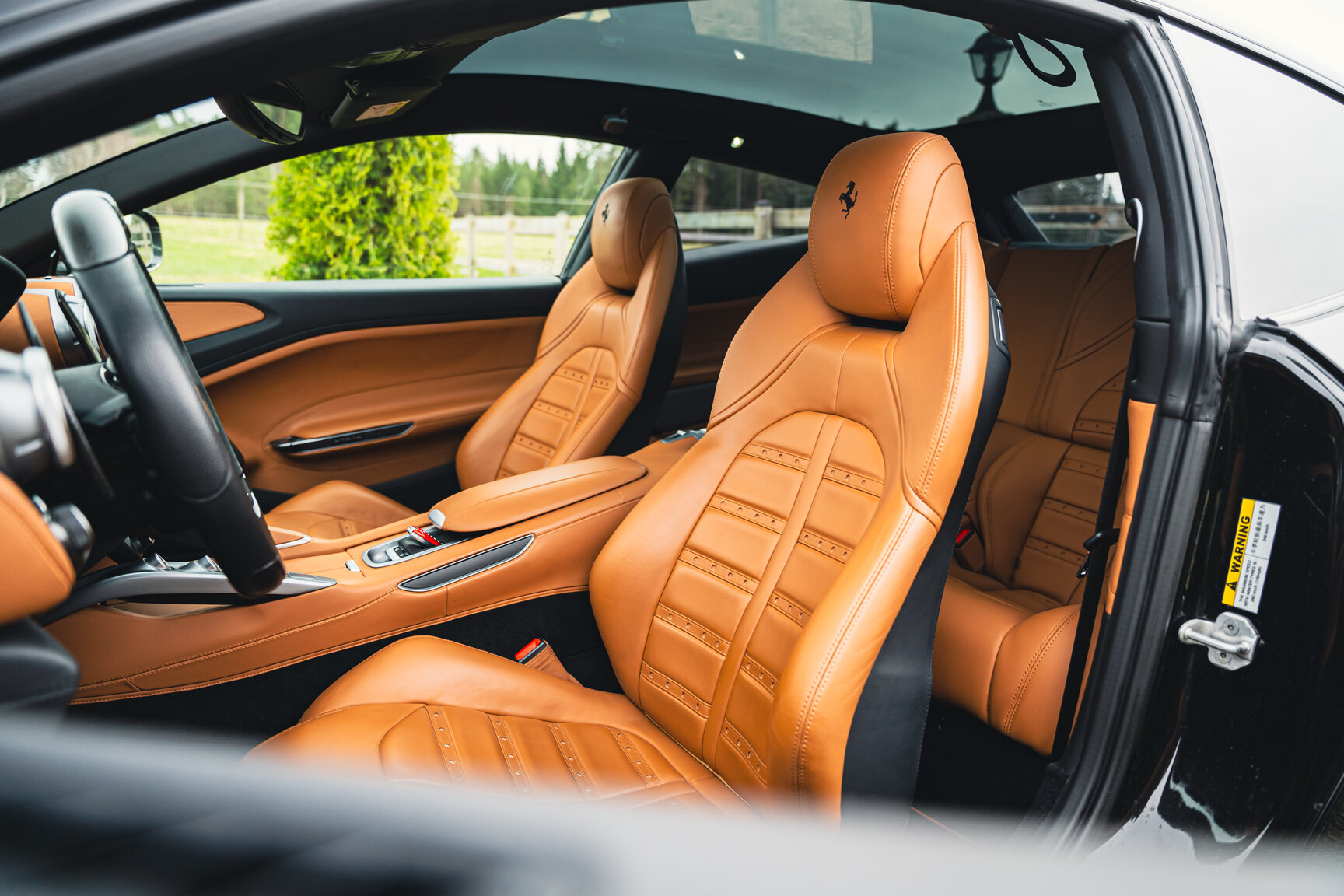 Interior image of 2018 Ferrari GTC4 Lusso T (8)