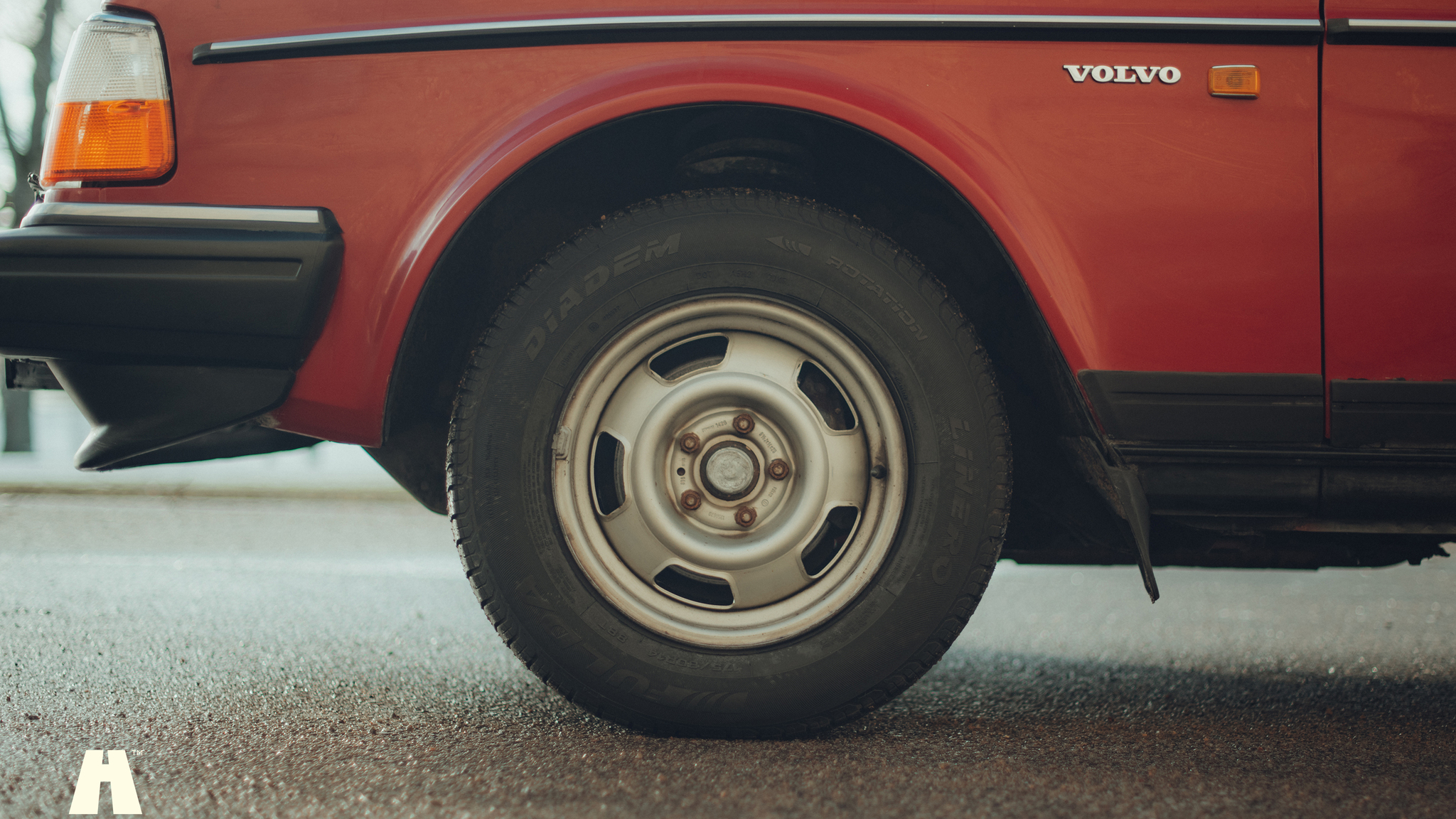 Exteriörbild på 1988 Volvo 240 GL (12)