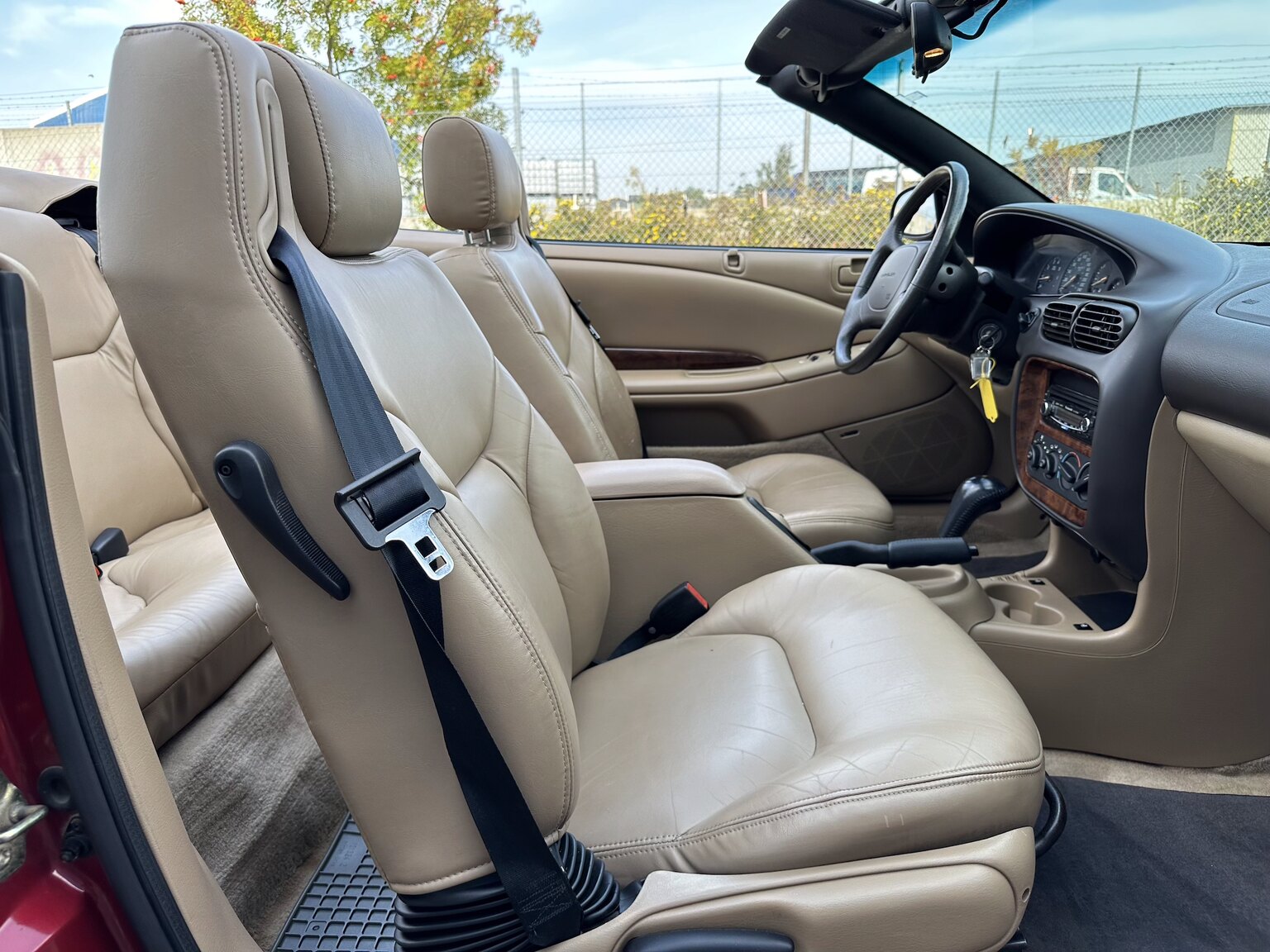 Interiörbild 1996 Chrysler Stratus Cabriolet