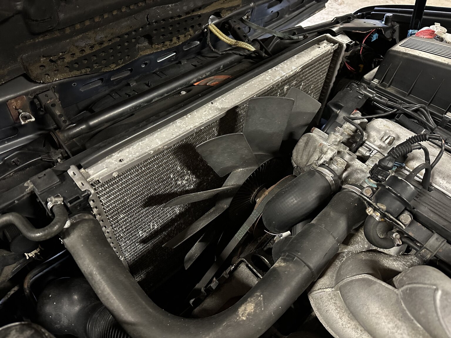 Image of 1988 BMW 535i mechanics