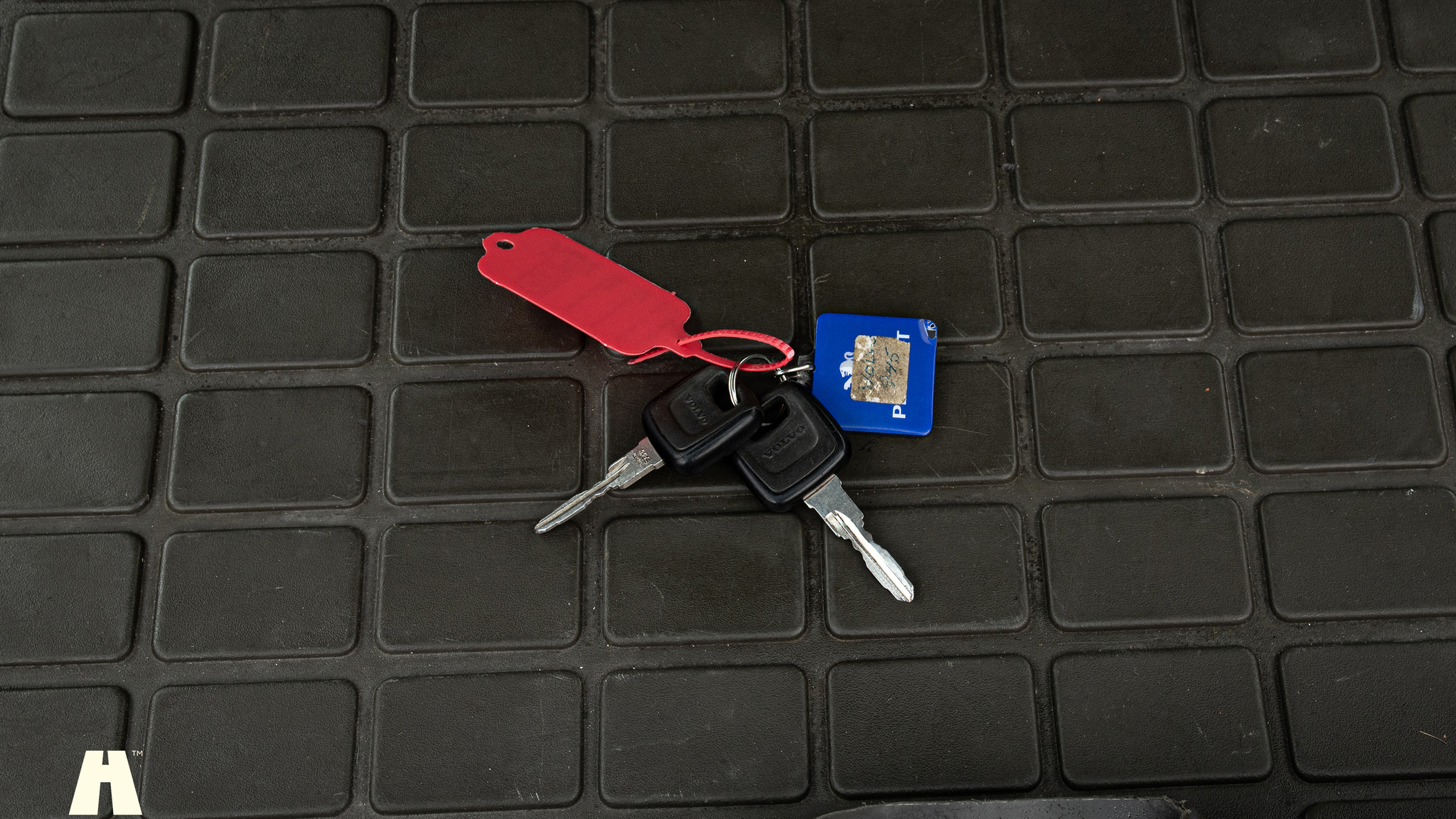 Documentation for 1997 Volvo 945 