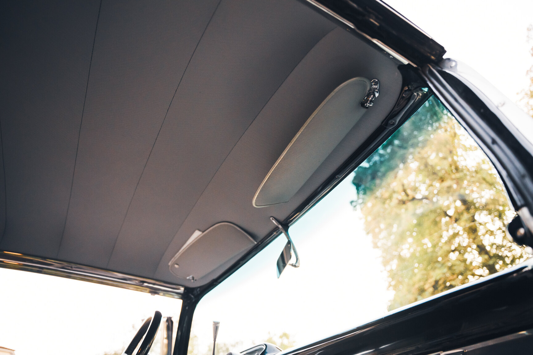 Interior image of 1957 Chevrolet Bel Air Sport Coupé (12)