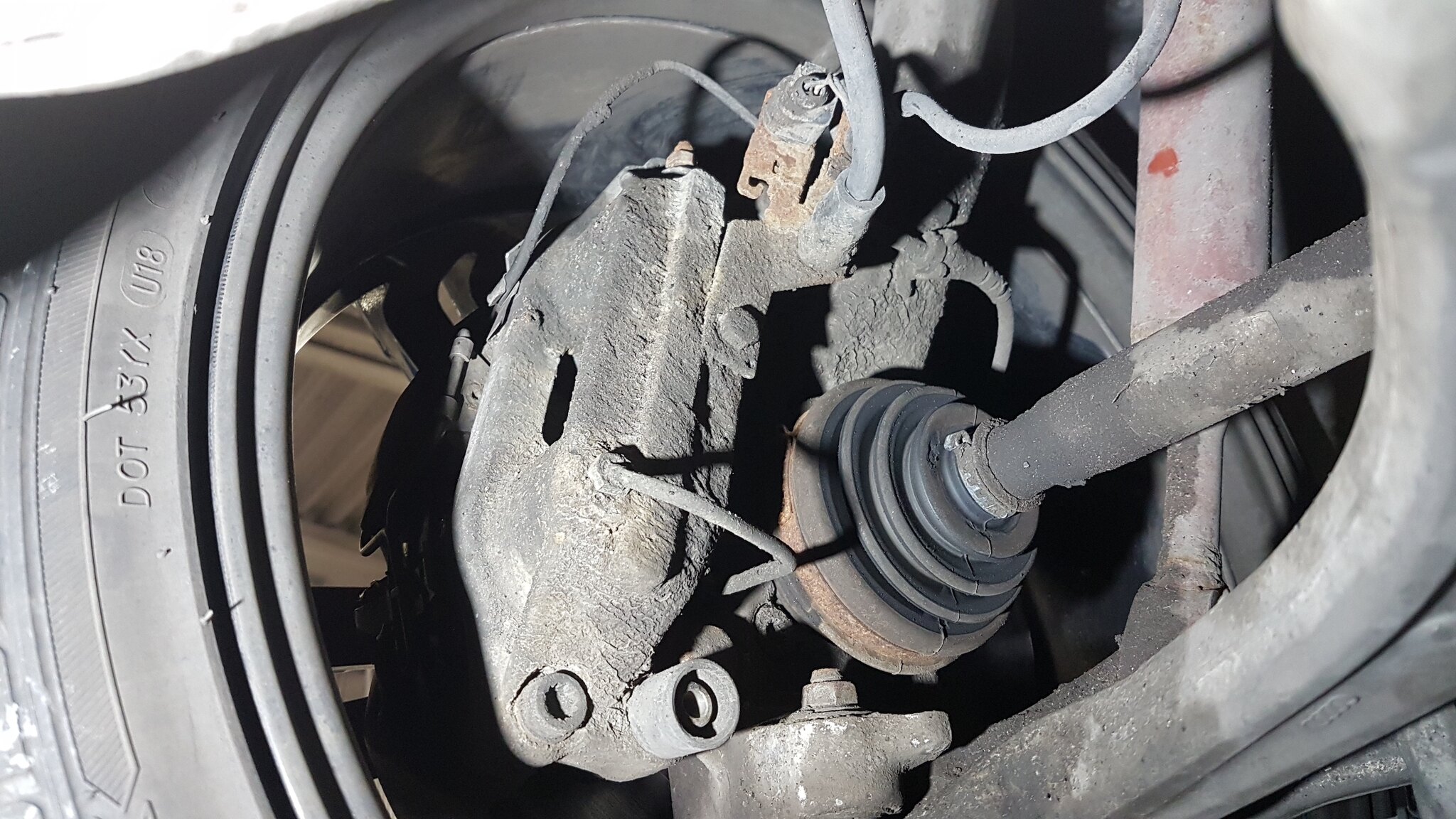 Image of 2000 Audi S6 Avant mechanics